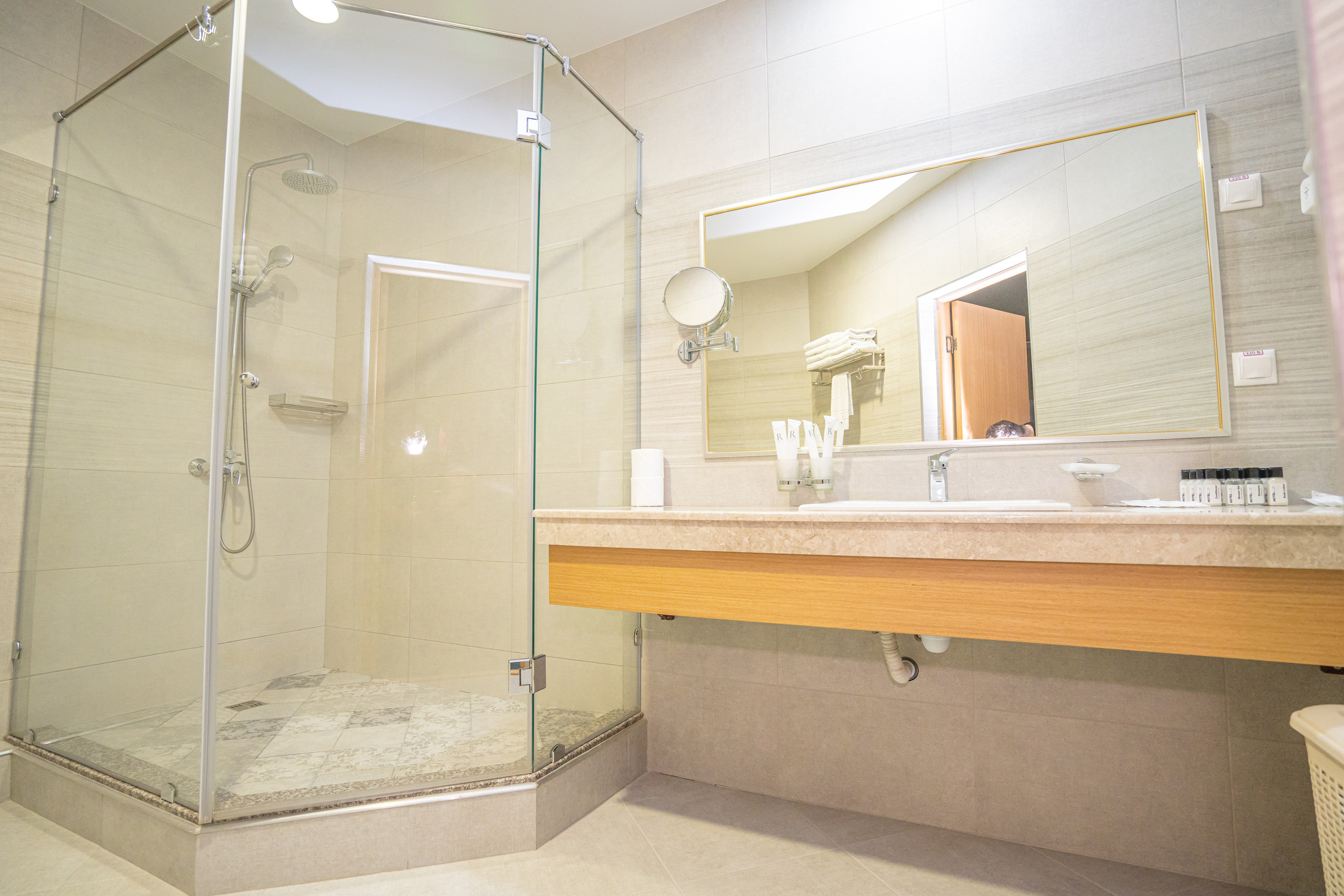 Интерьерная фотосъемка премиальных отелей Dream Hotel в Краснодаре и Анапе Профессиональная фотосъемка интерьеров отелей Dream Hotel: Красно. Шедевры для Вас! Фотограф и Видеограф в Краснодаре Пахиев Руслан