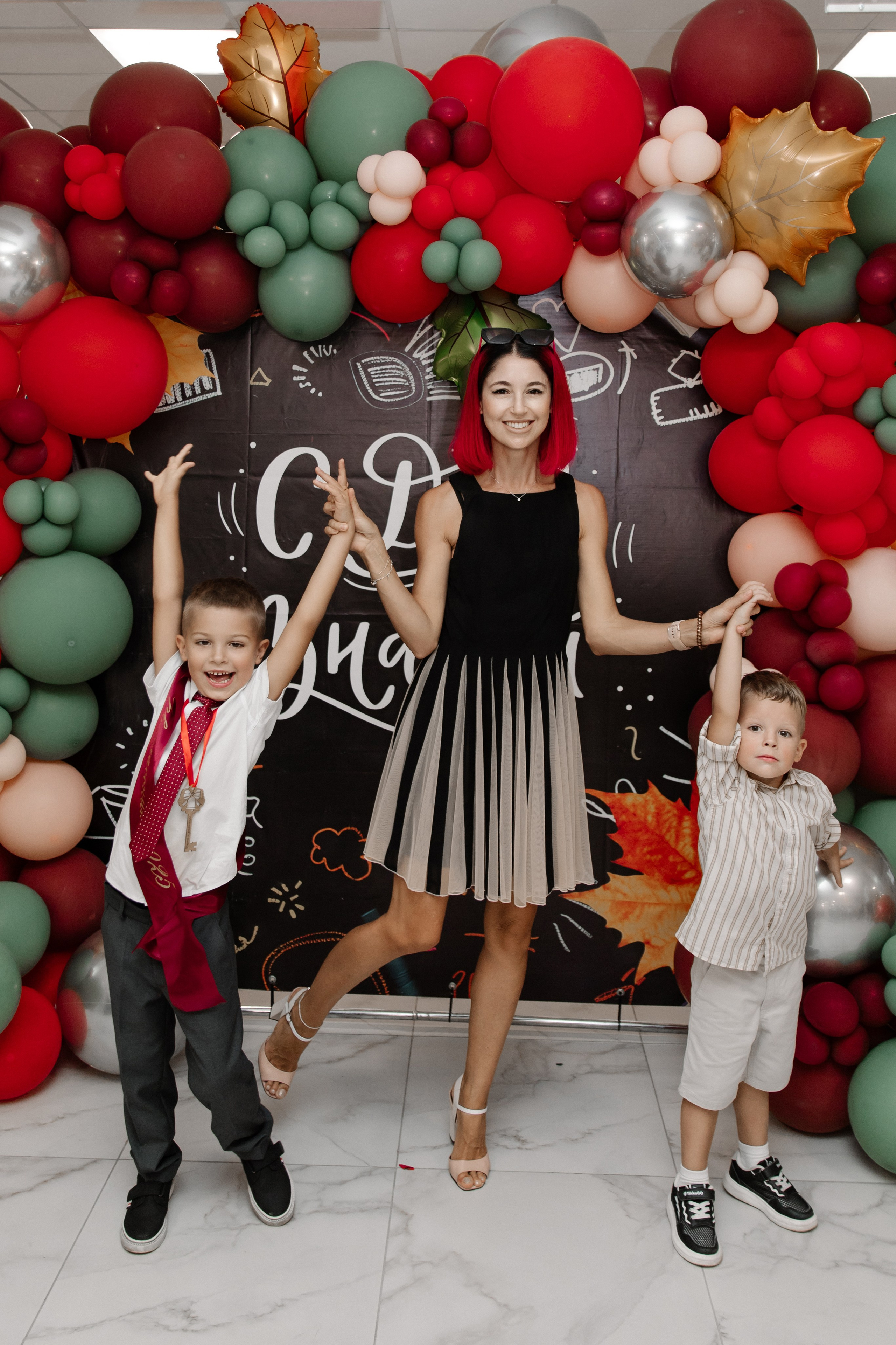 1 класс 11 школа. Выпускные альбомы Натальи Бутко: Новороссийск, Анапа, Геленджик