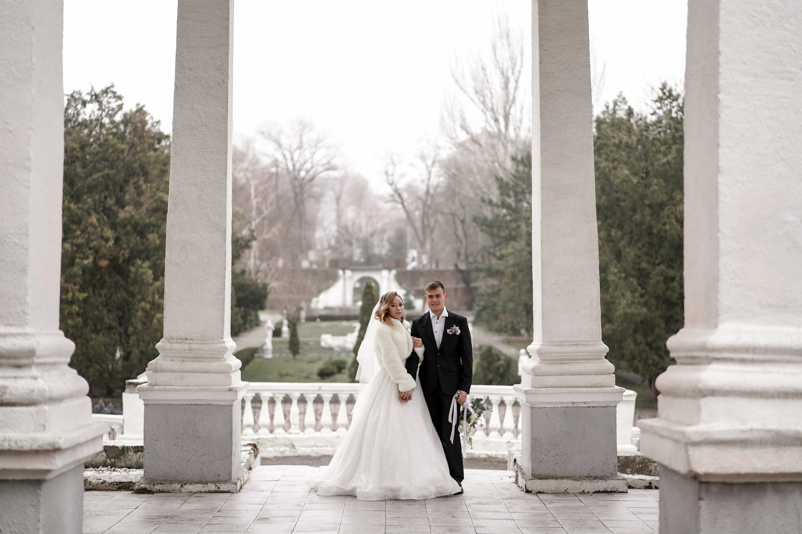 Свадебный фотограф Ростов-на-Дону, Батайск, Новочеркасск, Аксай. Сергей и Кристина в парке Максима Горького. Свадебный фотограф в Ростове-на-Дону. Таинство Крещения и Венчания, семейные фотосессии. Алёна Чёботова