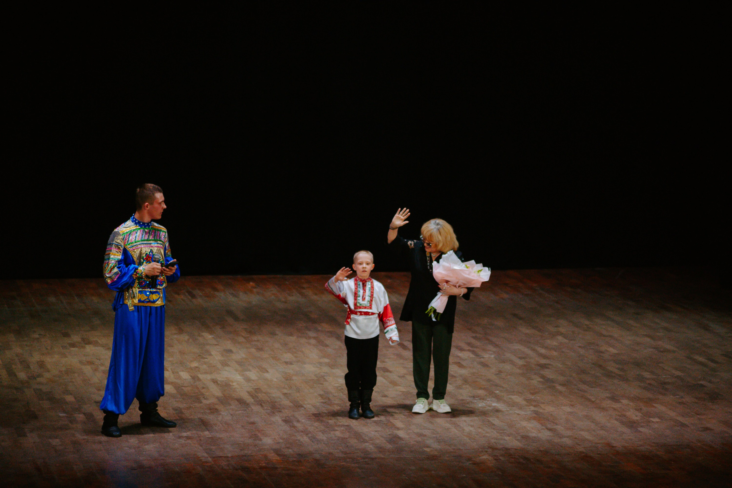 «Уральский сувенир». Концерт танцевальной студии. Фотограф в Челябинске Ополихина Анна