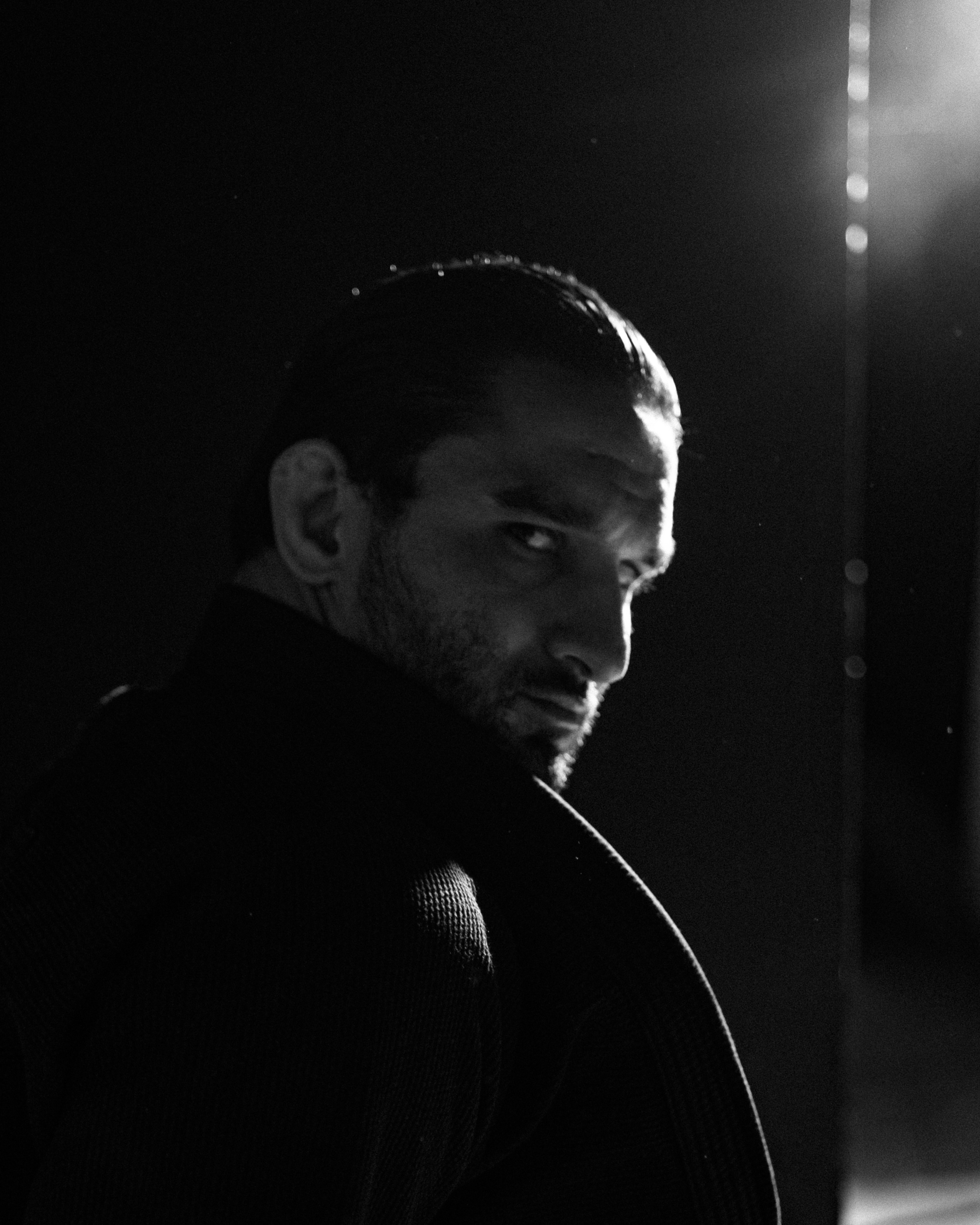 Мужской портрет. Диана — портретный фотограф. Снимаю по всему миру