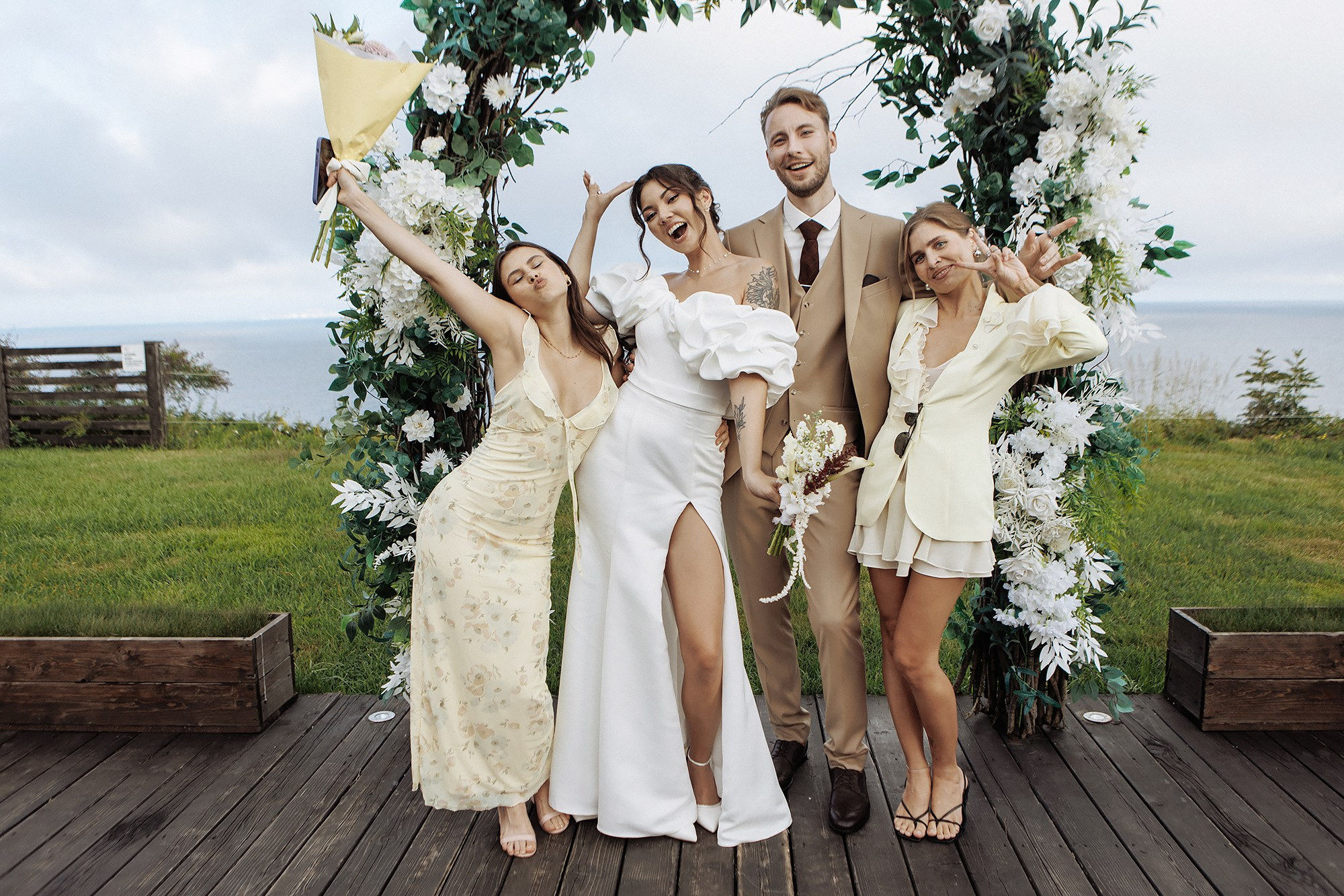 Саша и Вика 5.09.25. Свадебный фотограф Владивосток Алина Гевондова