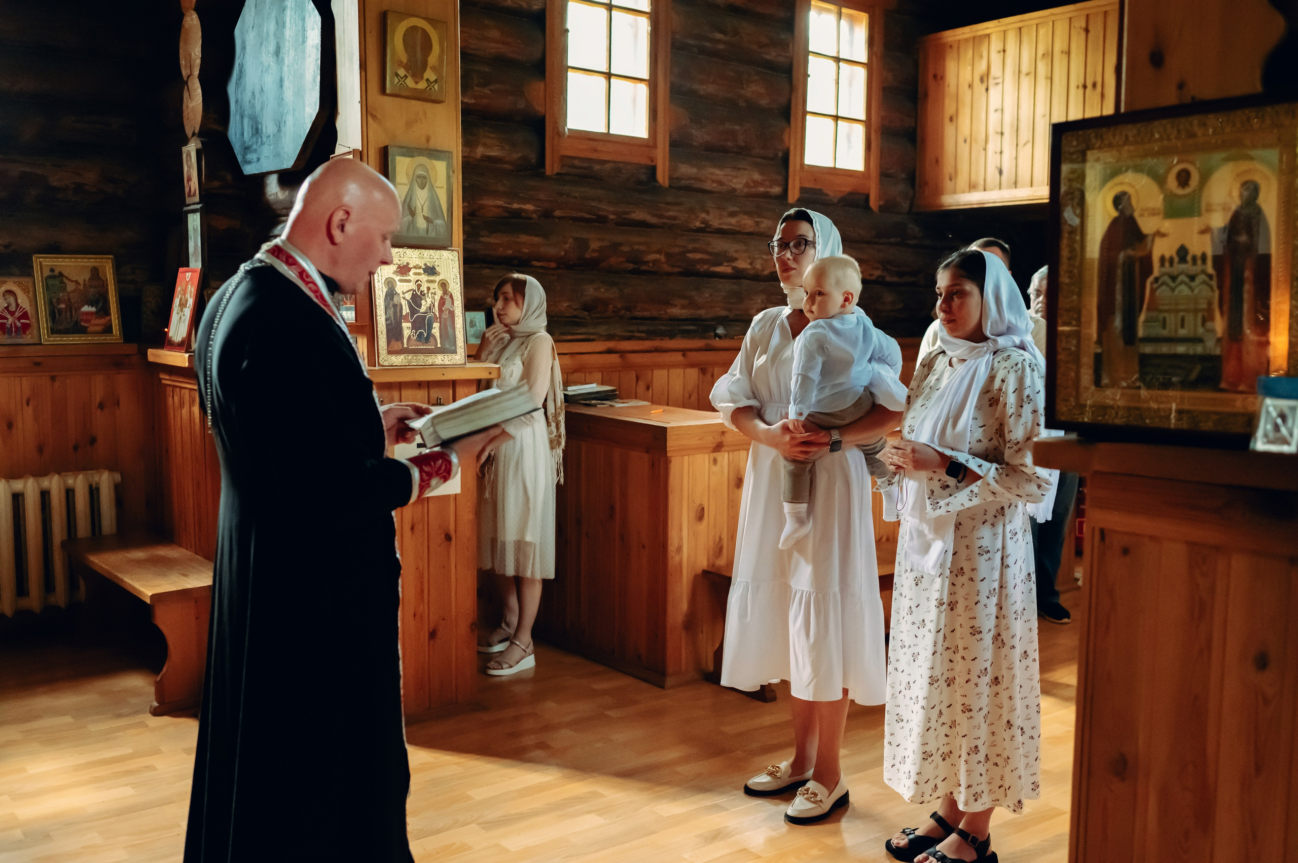 Фотосессия крещения детей. Фотограф в Кирове Инна Софронова