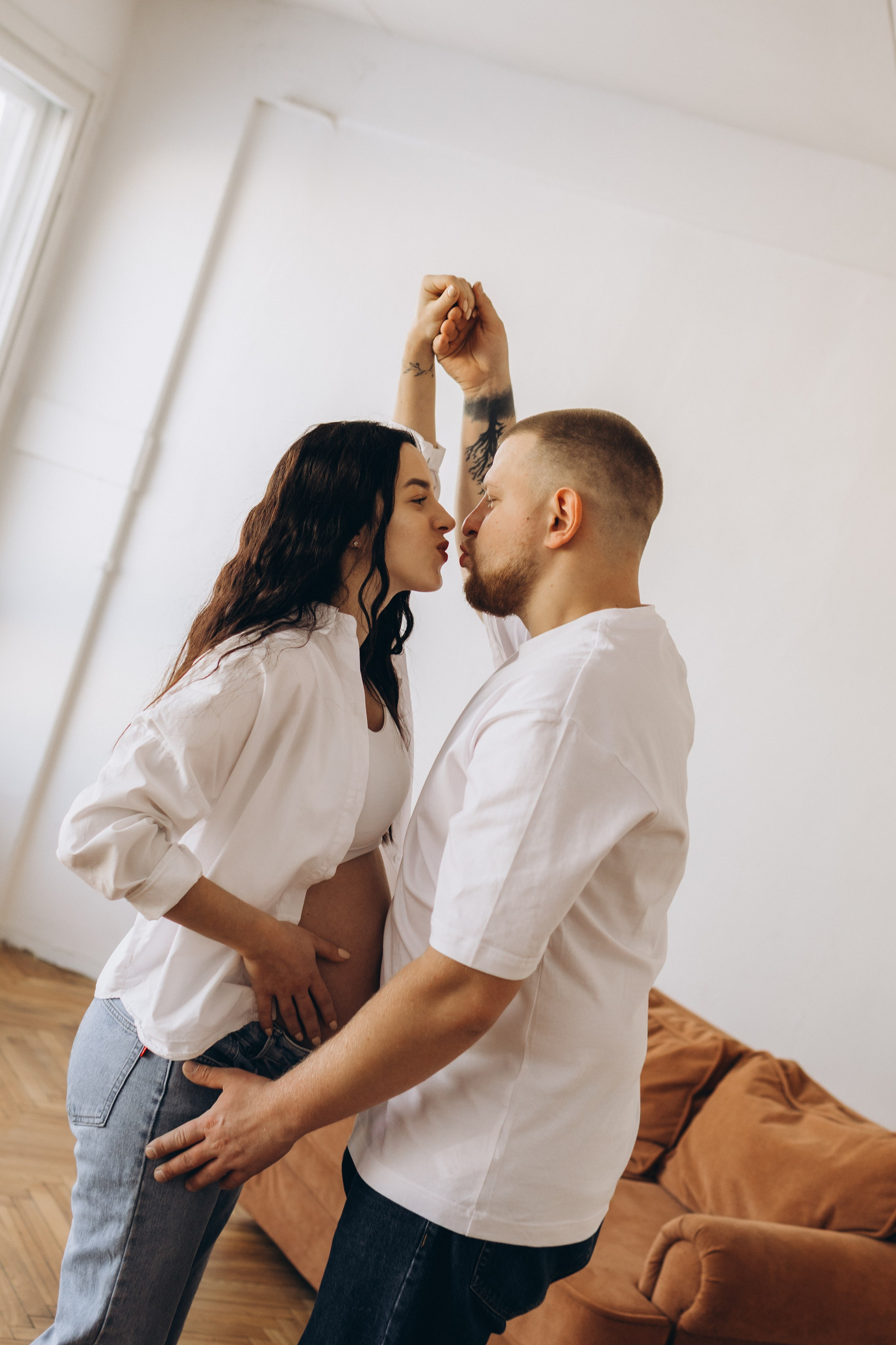 Фотосессия беременности в студии. Семейный фотограф в Минске — Алина Тиханович