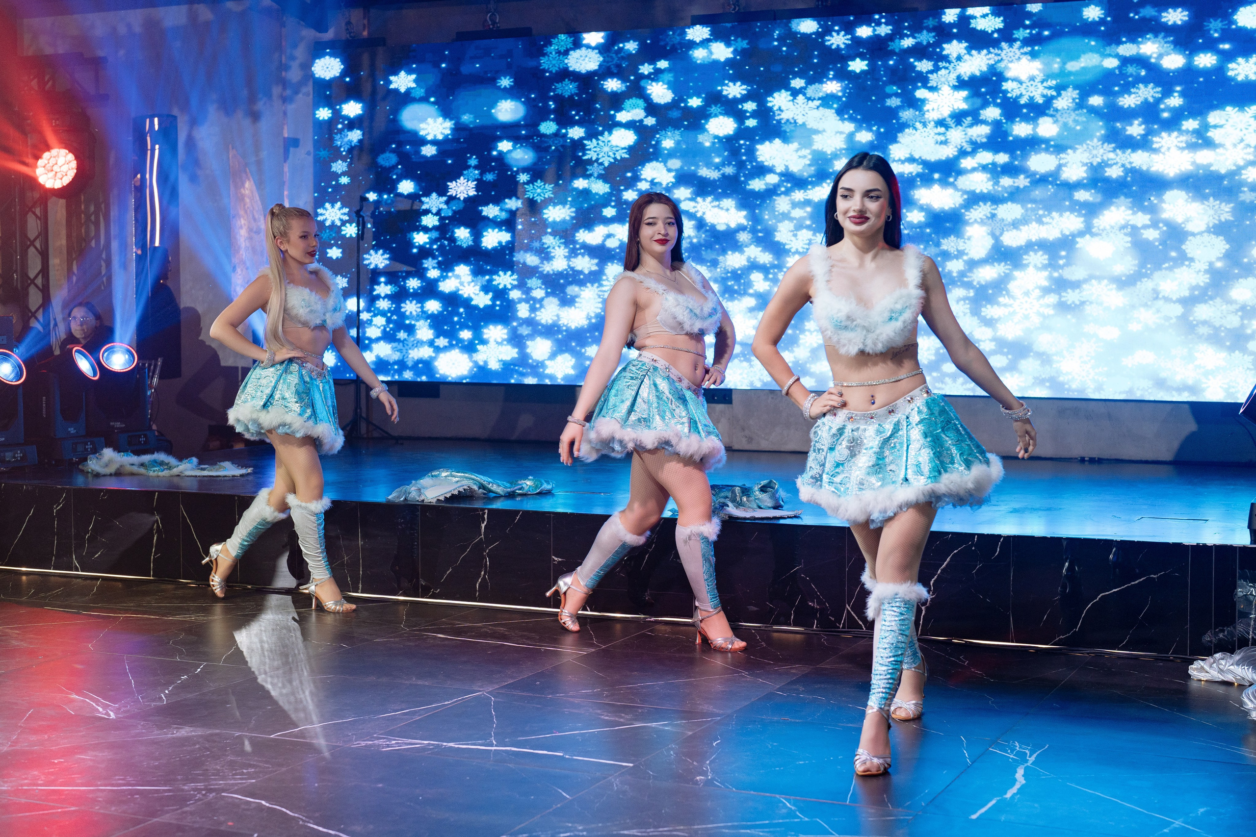 Альбион Тур