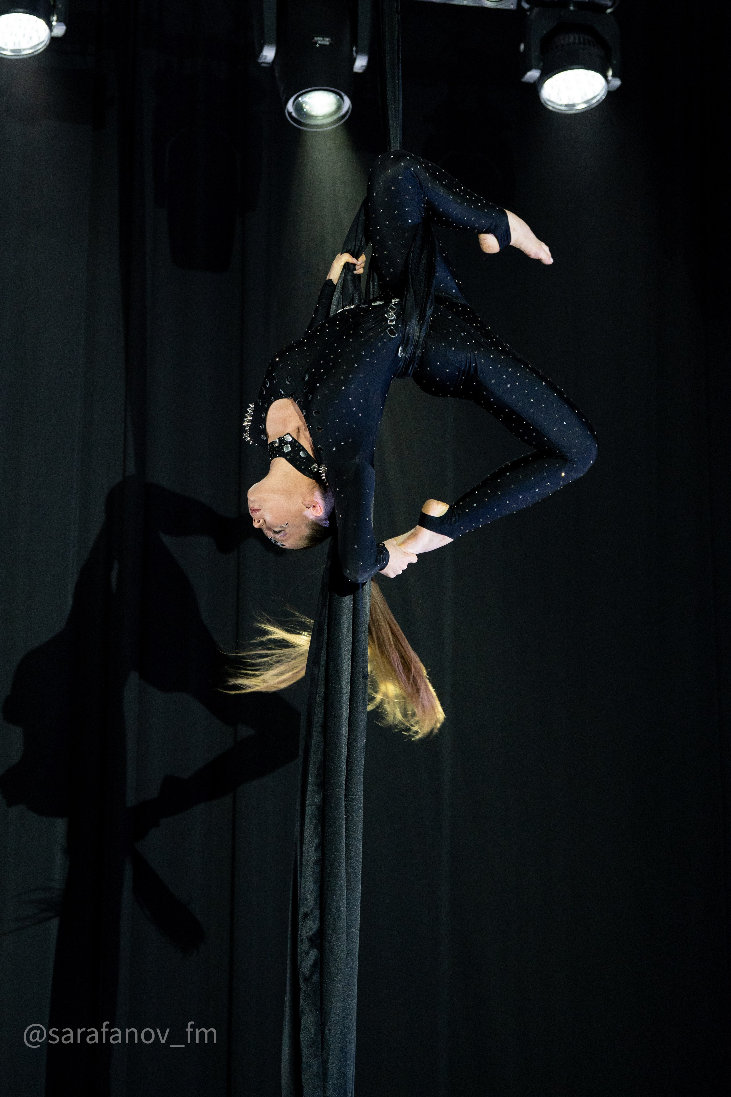 Соревнования — воздушная гимнастика. Фотограф Москва/ Дмитрий Сарафанов