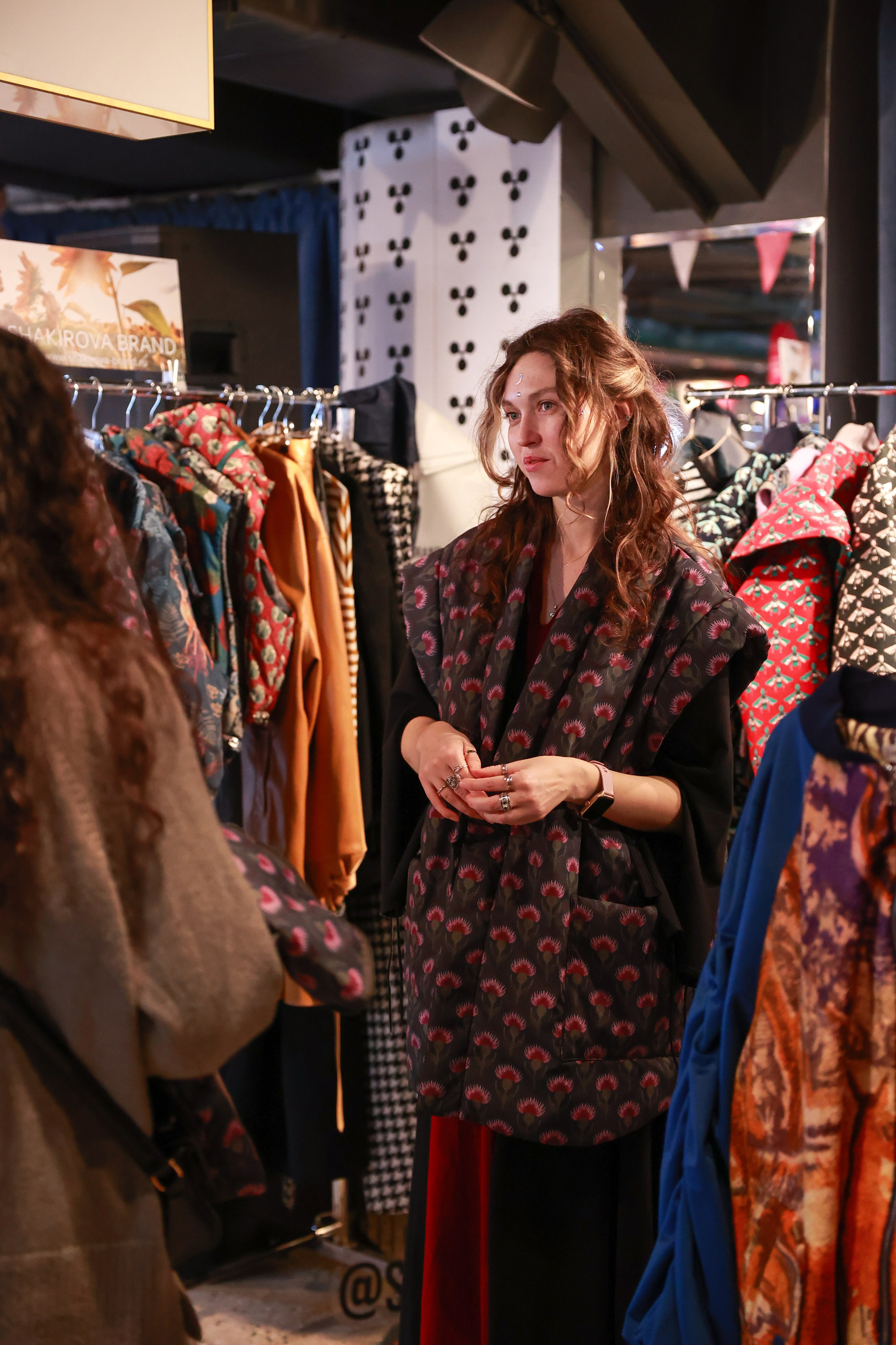 7–8 марта 2025 в пространстве «Три вокзала. Депо» / День 1 / фото Саша Жукова. Фотоотчеты «Ламбада-маркета»