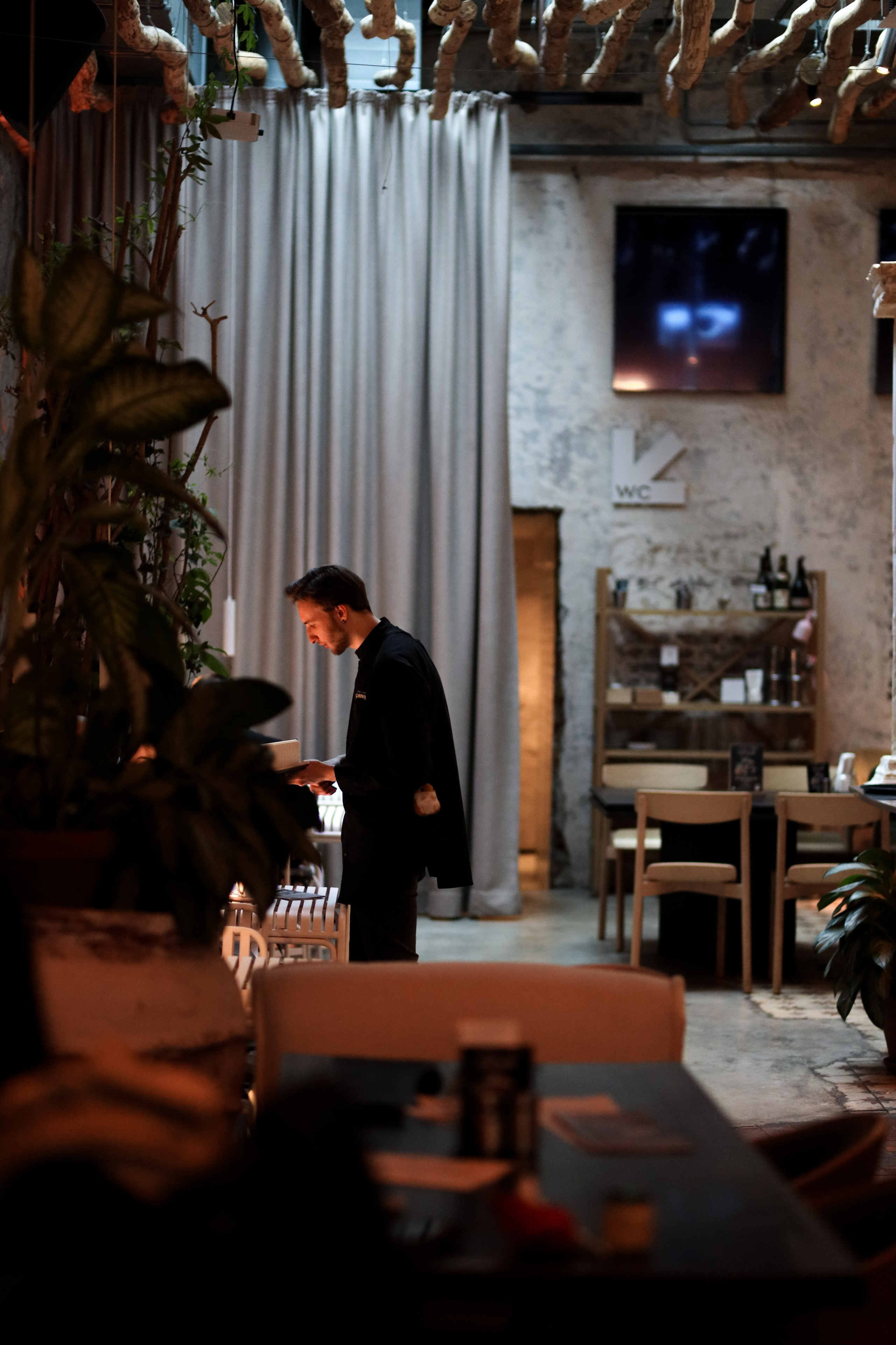 Gastrodvor «Диалог с Чеховым». Дженбаз Павел — фотограф в Ялте