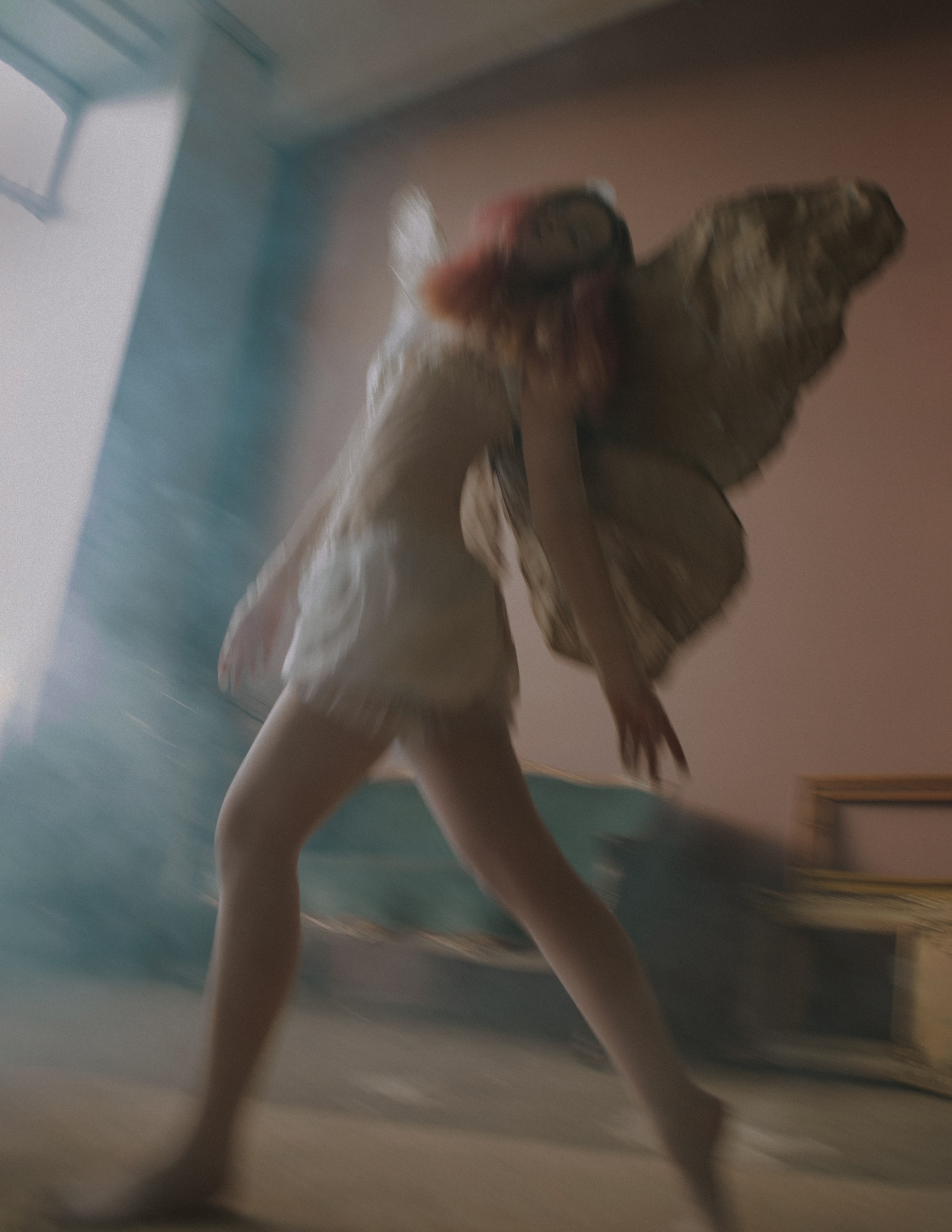 Девочка моль. Allirubrum