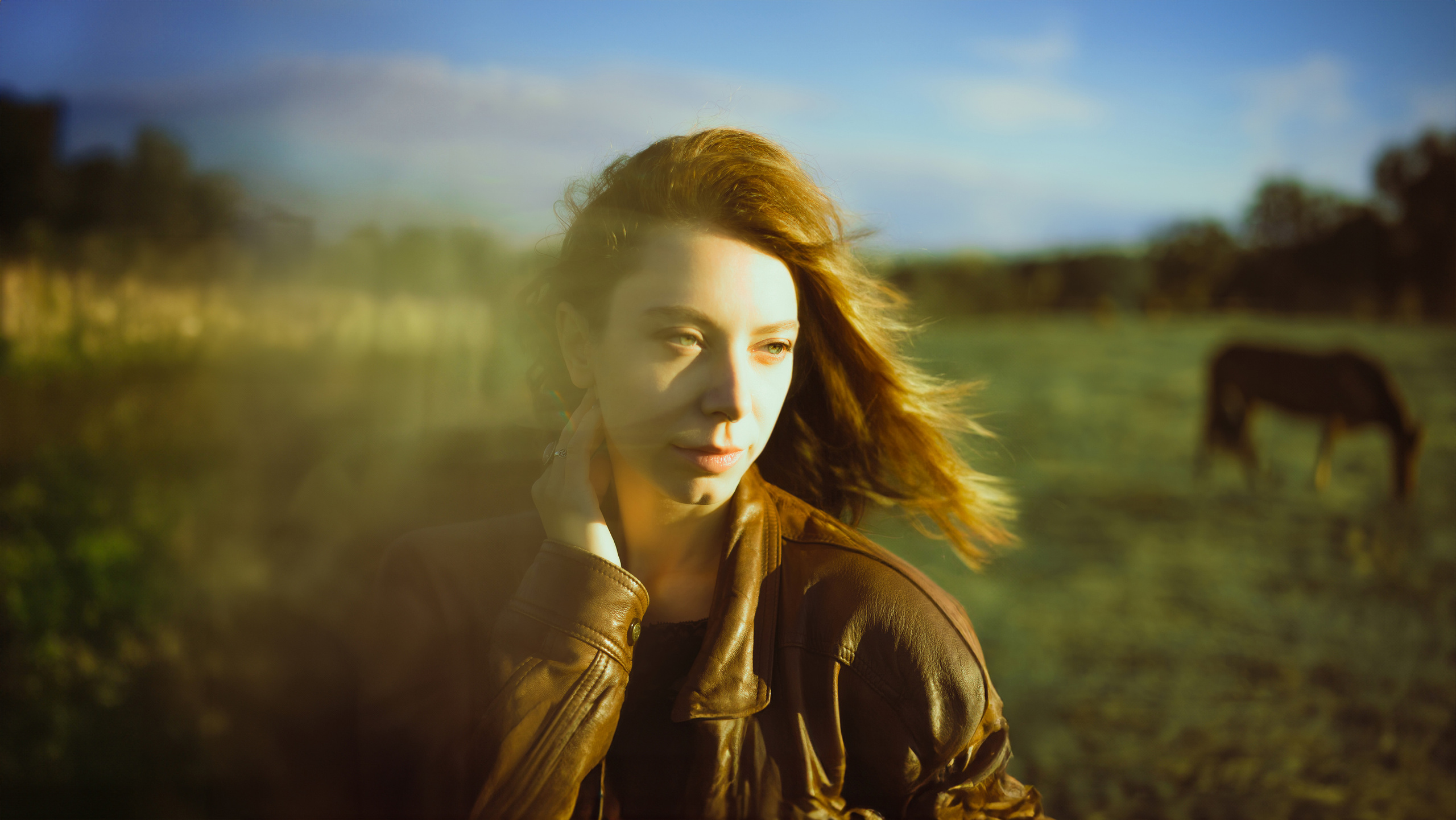 ANASTASIA AND HORSES. ALEXANDER VESELKOV — ФОТОГРАФ | NFT ARTIST | РЕЖИССЕР I VISUAL ARTIST