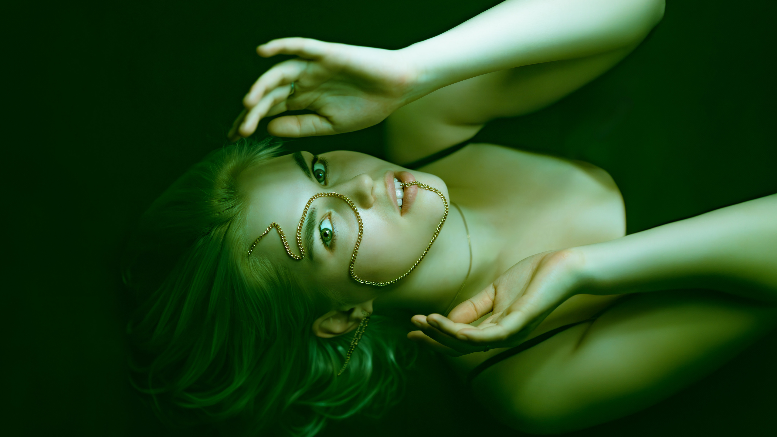 Фотосессия молодой блондинки в зеленых тонах. Alexander Veselkov - Photographer| AV