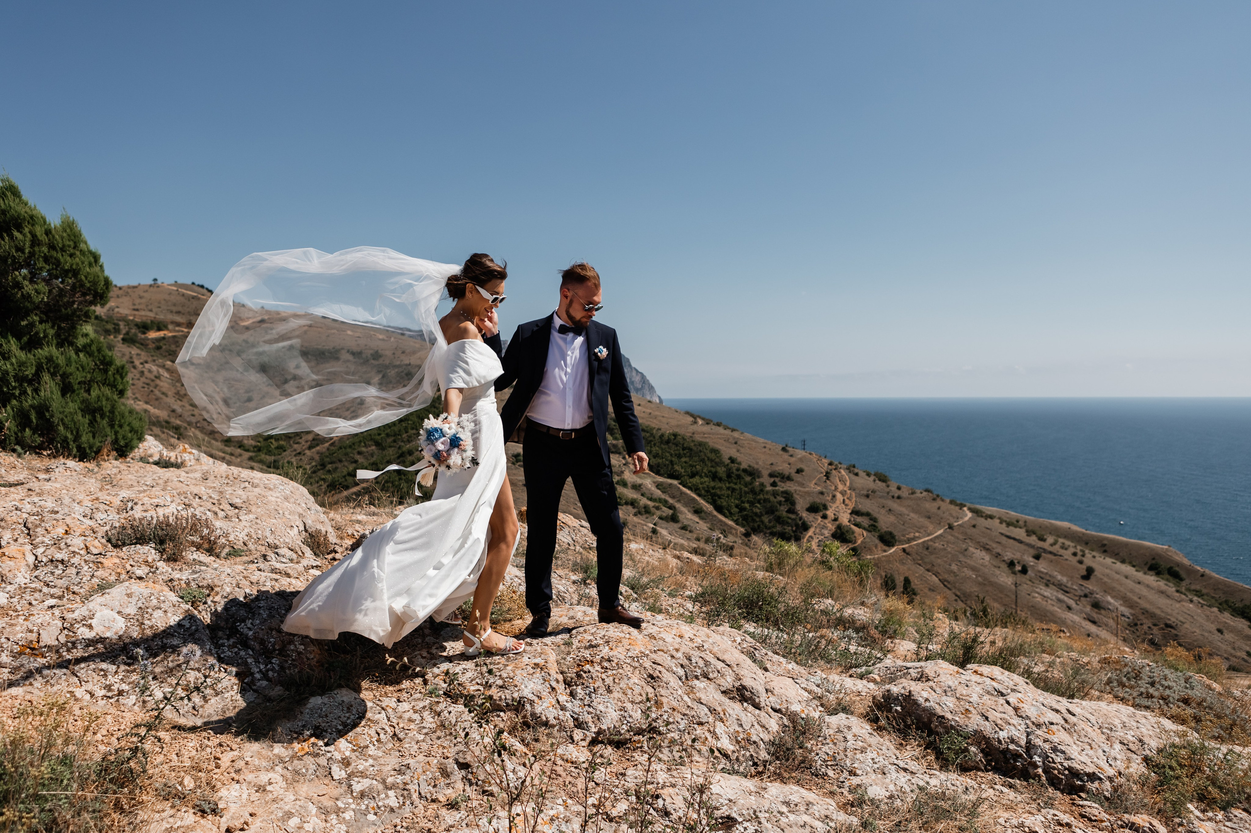 Свадебная съёмка в Балаклаве в крепости Чембало. Свадебный фотограф, фотосъемка в Крыму, Севастополе, Симферополе, Ялте
