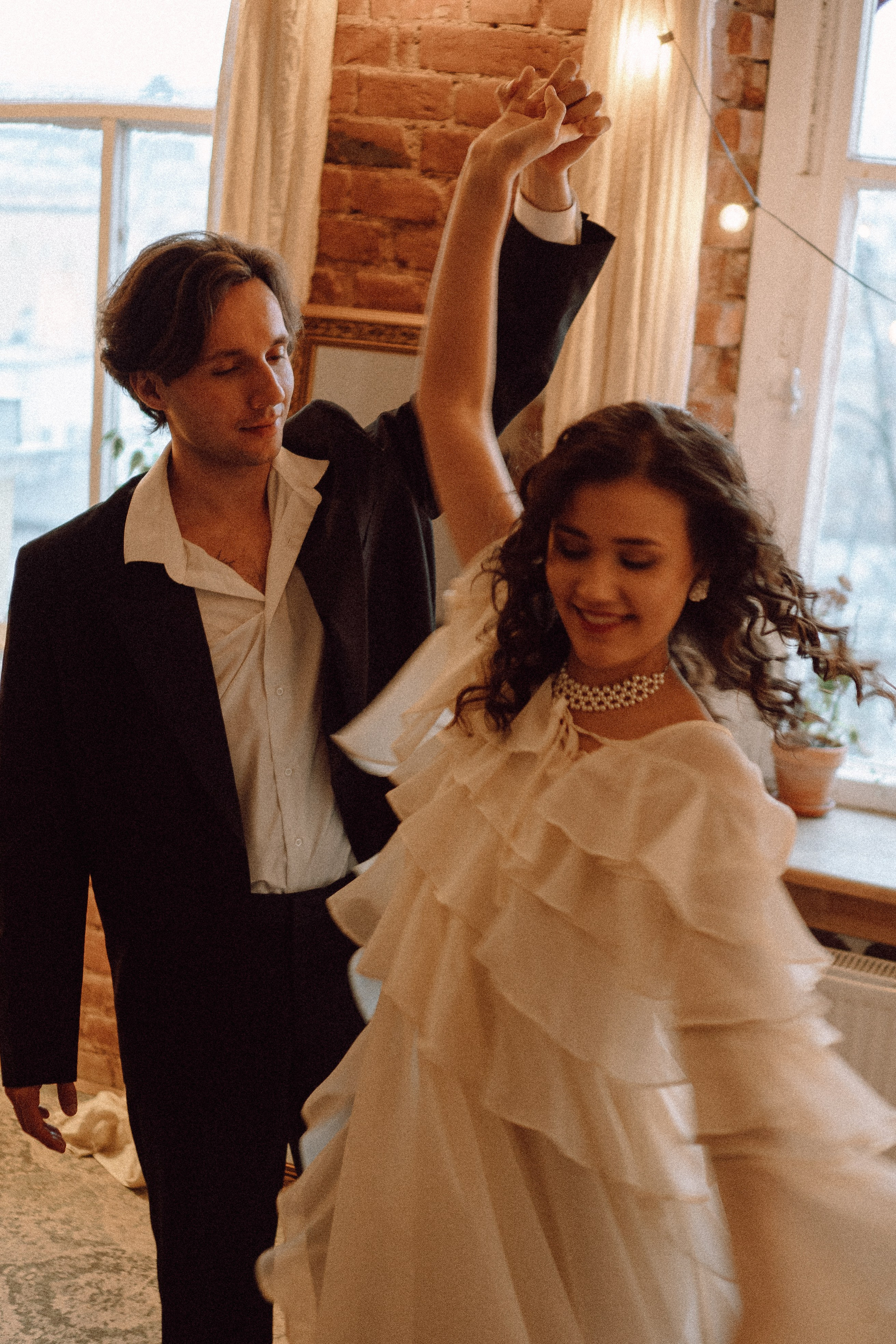 УТРО ЖЕНИХА И НЕВЕСТЫ В ФОТОСТУДИИ И ОСНОВНАЯ ФОТОСЕСИСИЯ ЗИМОЙ. Профессиональный фотограф, Санкт-Петербург — Виктория Богомолова