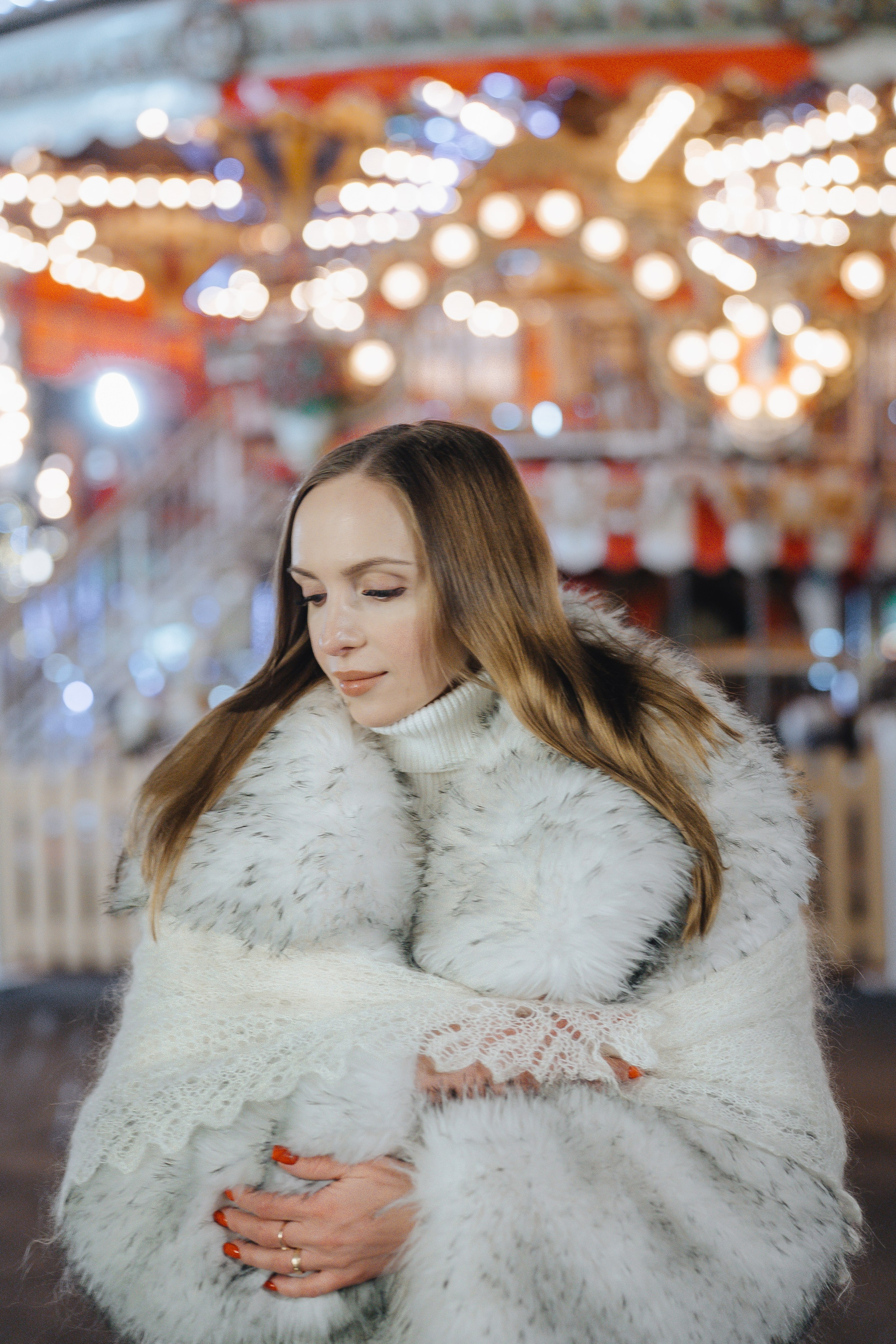 ПРОГУЛКА НА МАНЕЖНОЙ ПЛОЩАДИ ДЛЯ ДЕВУШКИ ПЕРЕД НОВЫМ ГОДОМ (НОВОГОДНЯЯ ФОТОСЕССИИЯ НА МАНЕЖНОЙ ПЛОЩАДИ). Профессиональный фотограф, Санкт-Петербург — Виктория Богомолова