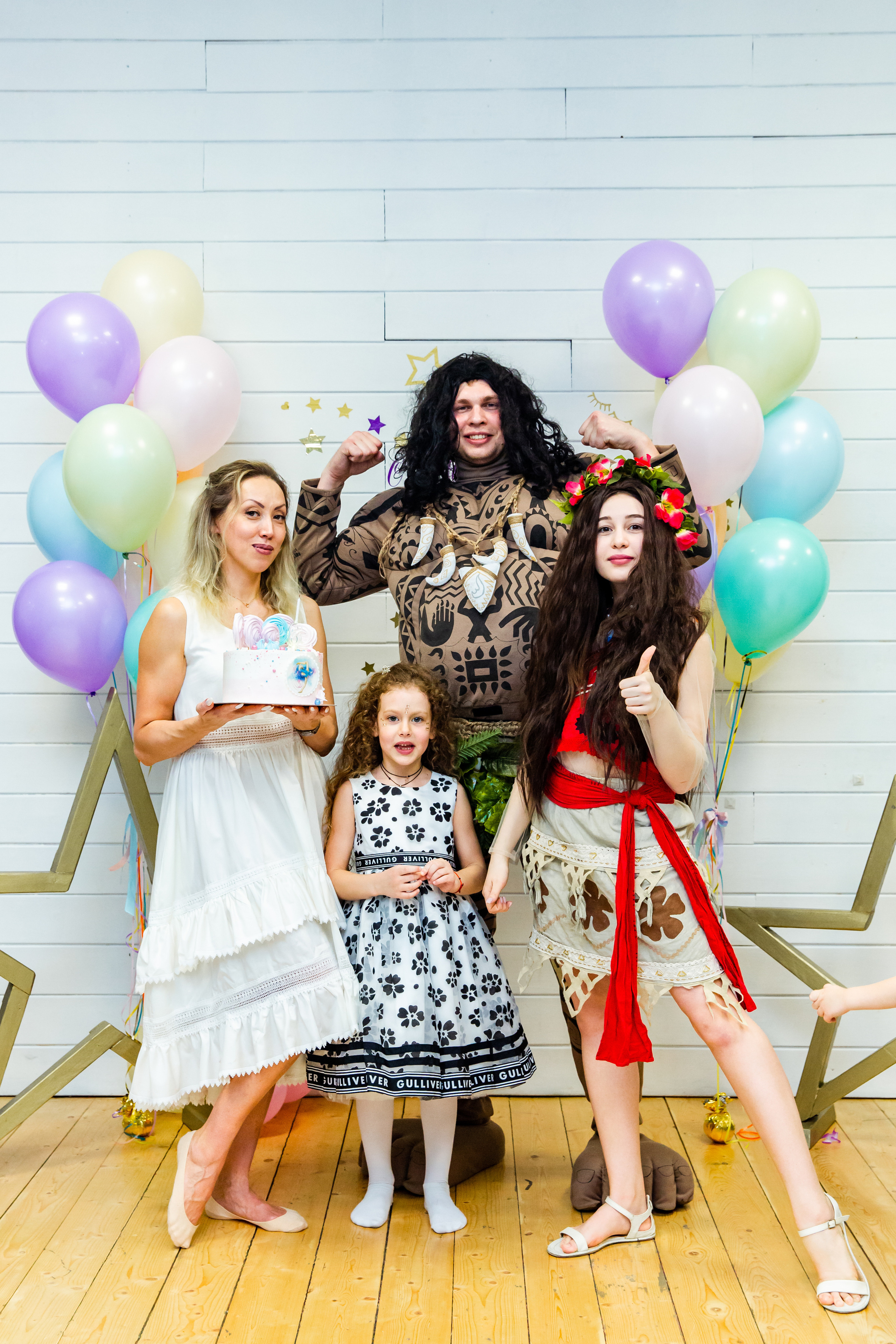 День рождения Оли. Студия StarLoft. Семейные и детские съемки в Уфе