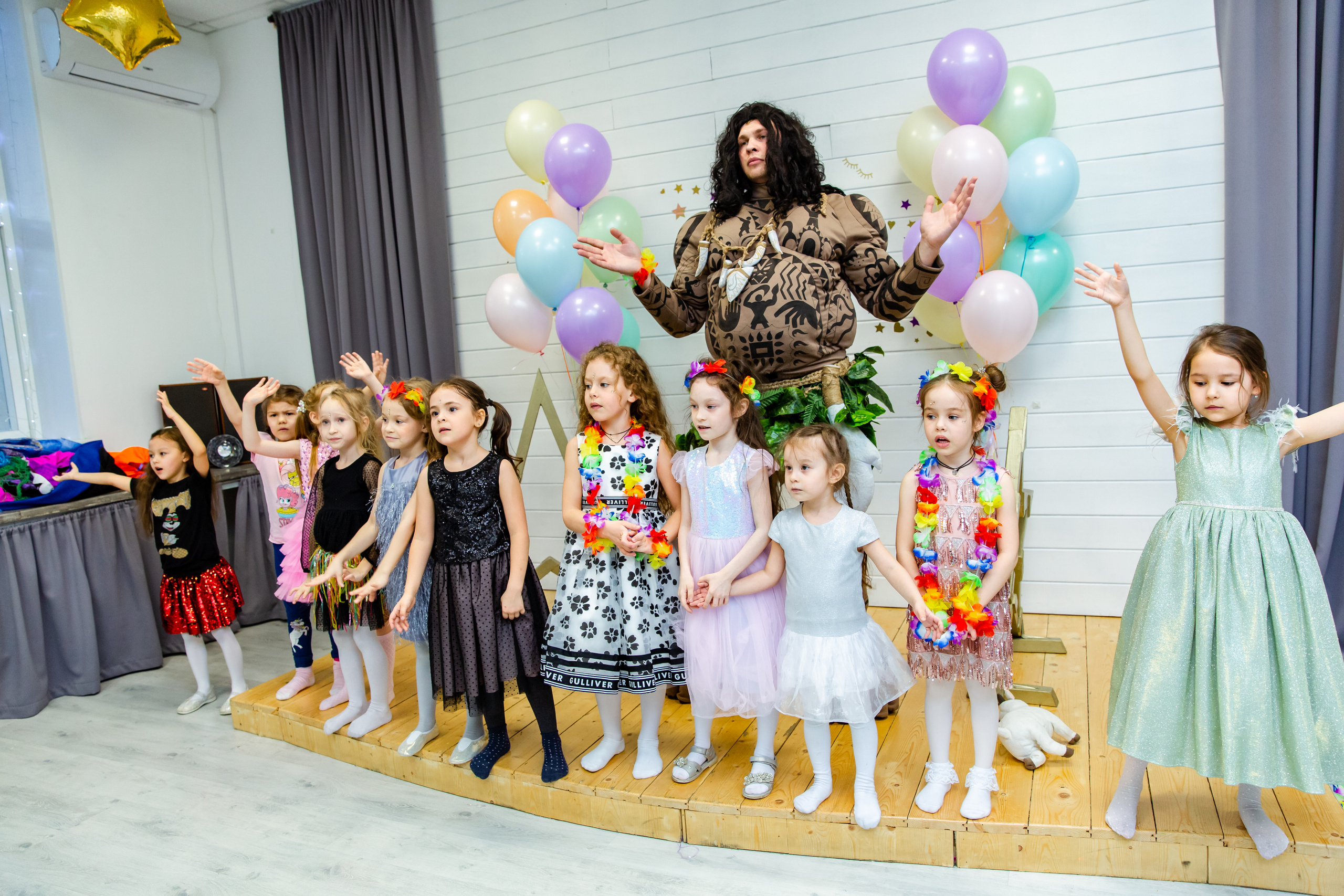 День рождения Оли. Студия StarLoft. Семейные и детские съемки в Уфе