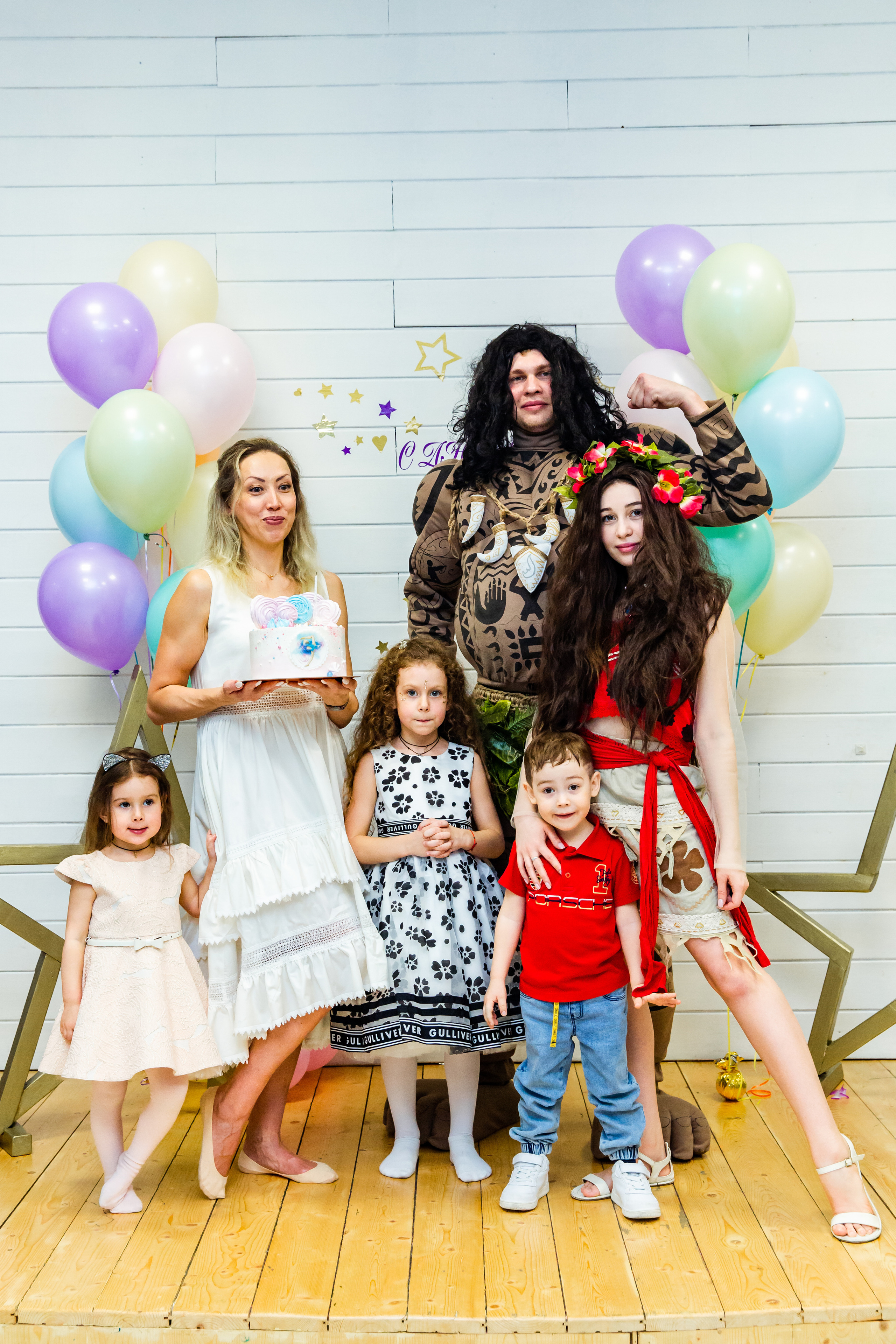 День рождения Оли. Студия StarLoft. Семейные и детские съемки в Уфе