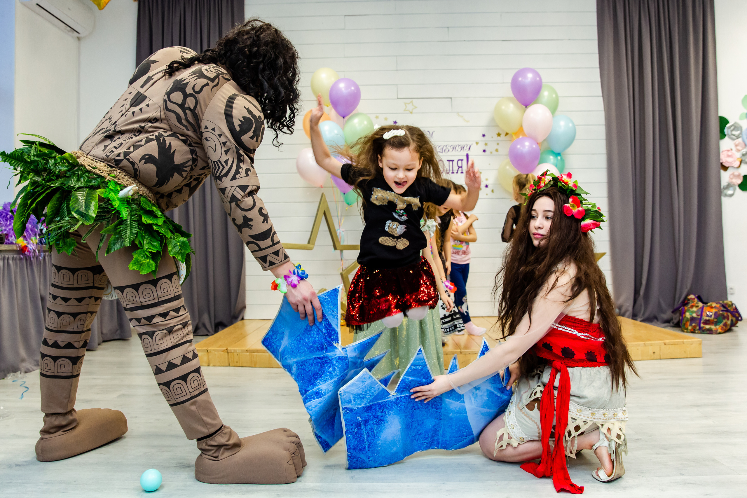 День рождения Оли. Студия StarLoft. Семейные и детские съемки в Уфе