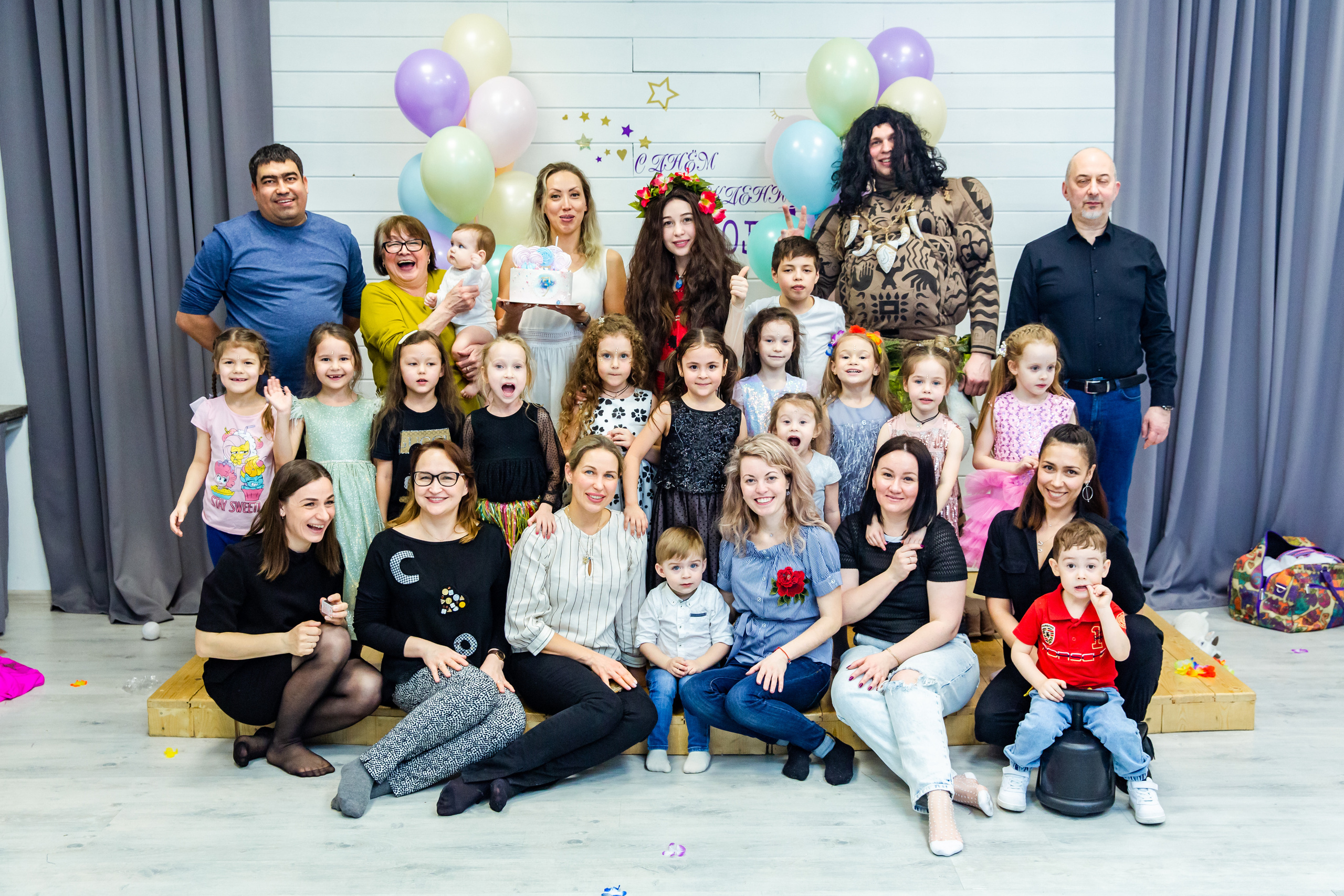 День рождения Оли. Студия StarLoft. Семейные и детские съемки в Уфе