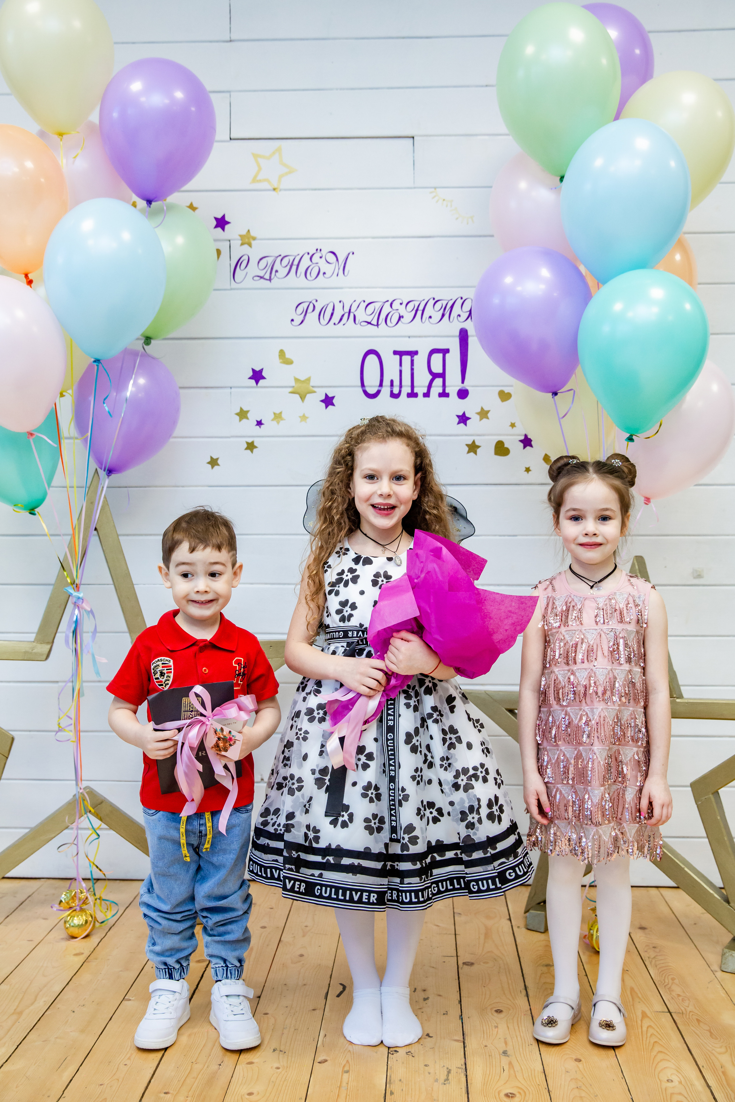 День рождения Оли. Студия StarLoft. Семейные и детские съемки в Уфе