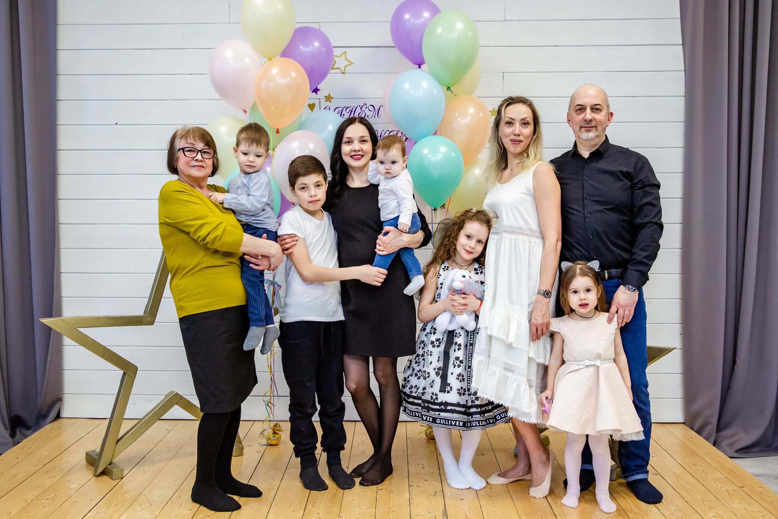 День рождения Оли. Студия StarLoft. Семейные и детские съемки в Уфе