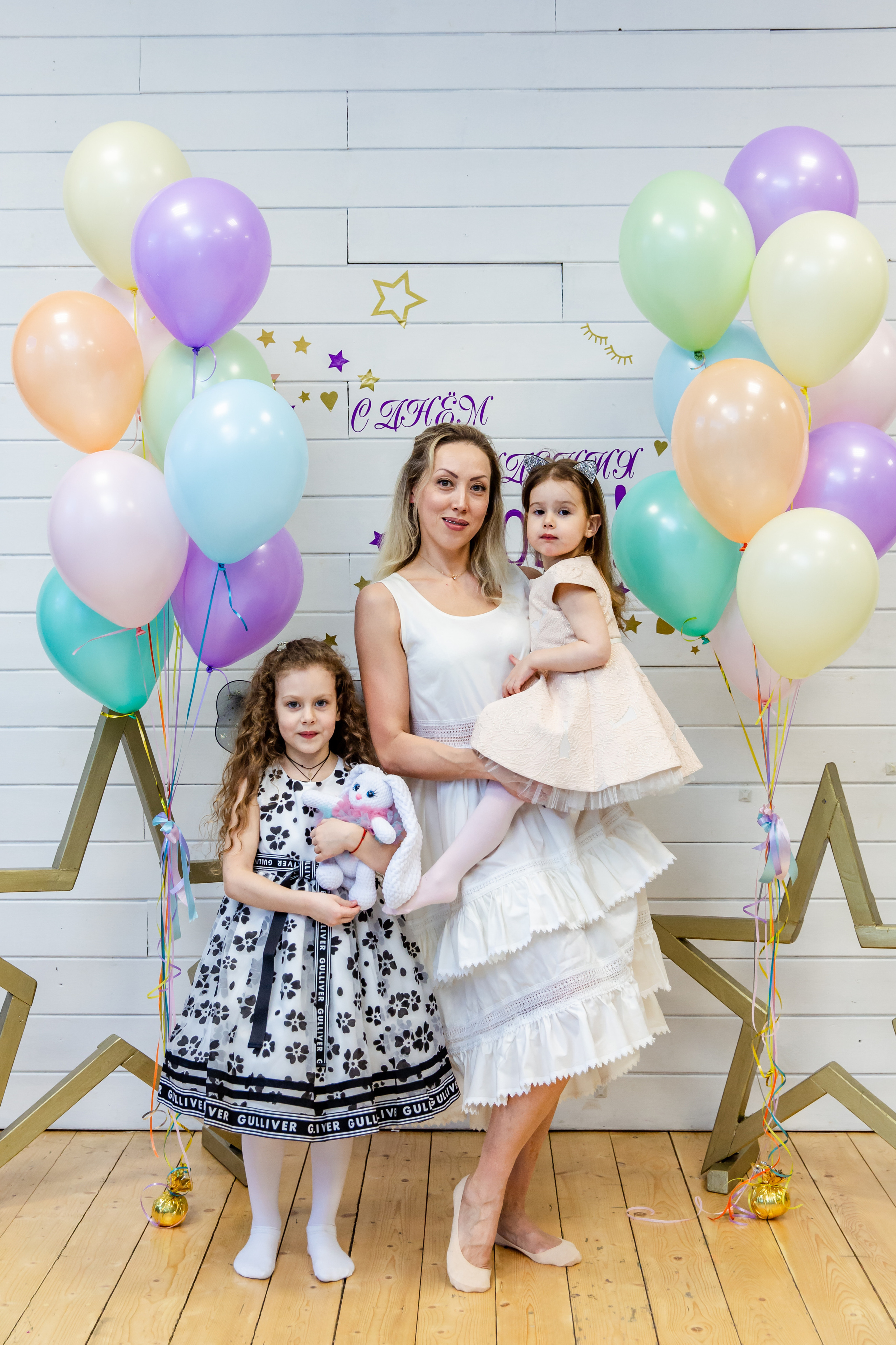 День рождения Оли. Студия StarLoft. Семейные и детские съемки в Уфе