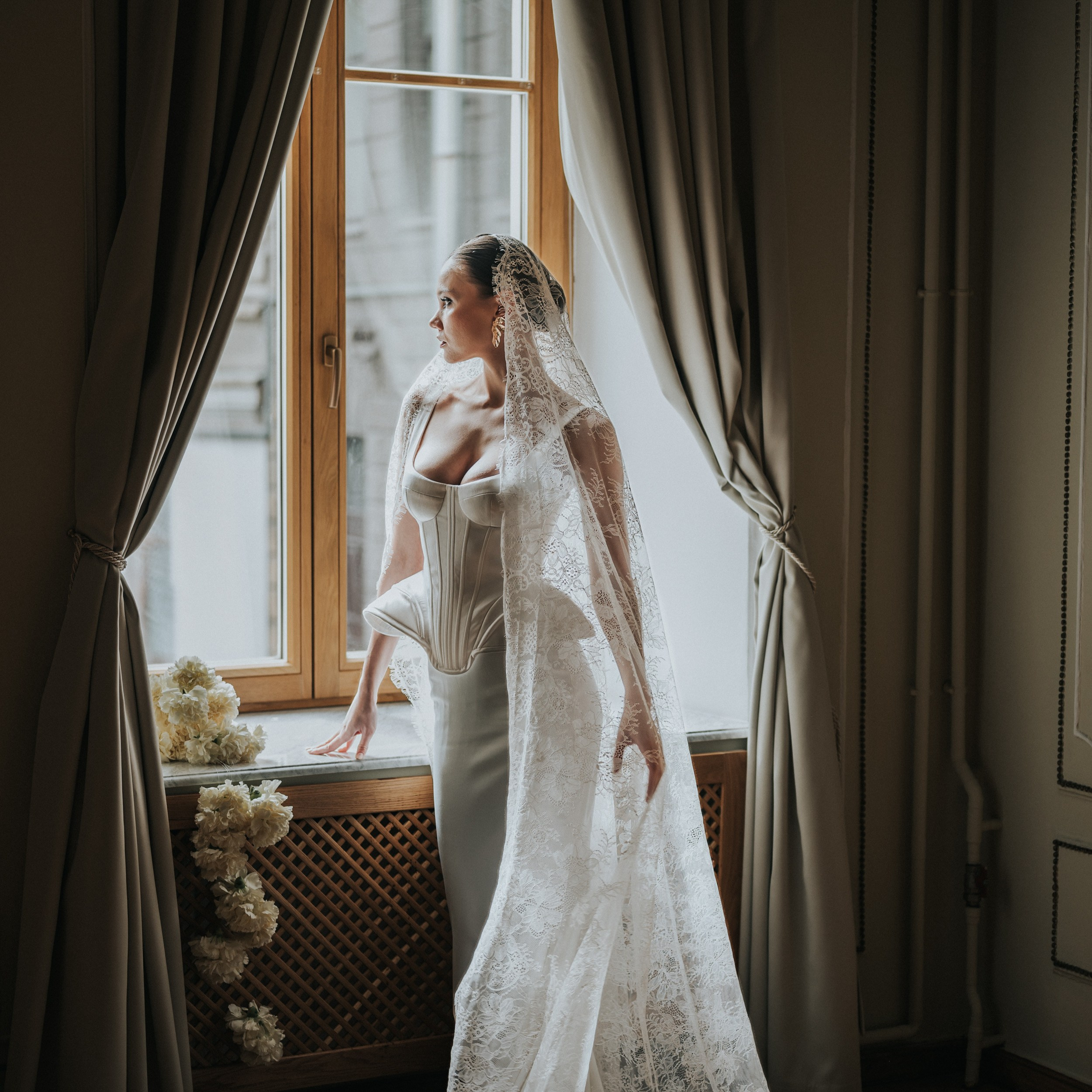 Особняк Ермолинского. Свадебный фотограф в Белгороде, Воронеже, Алексеевке, Старом Осколе, Губкине, Россоши