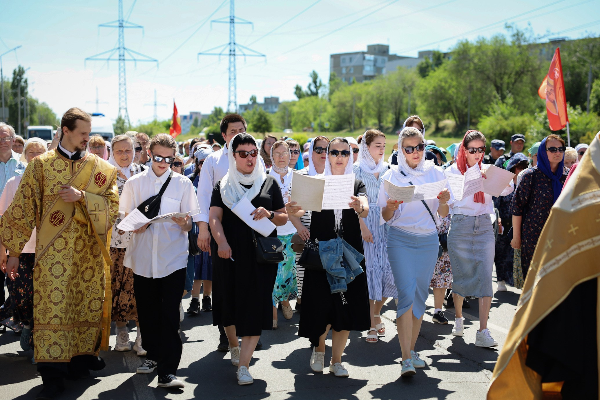 Многодневный крестный ход в Вавилов Дол. Саратовское Северо-Западное благочиние