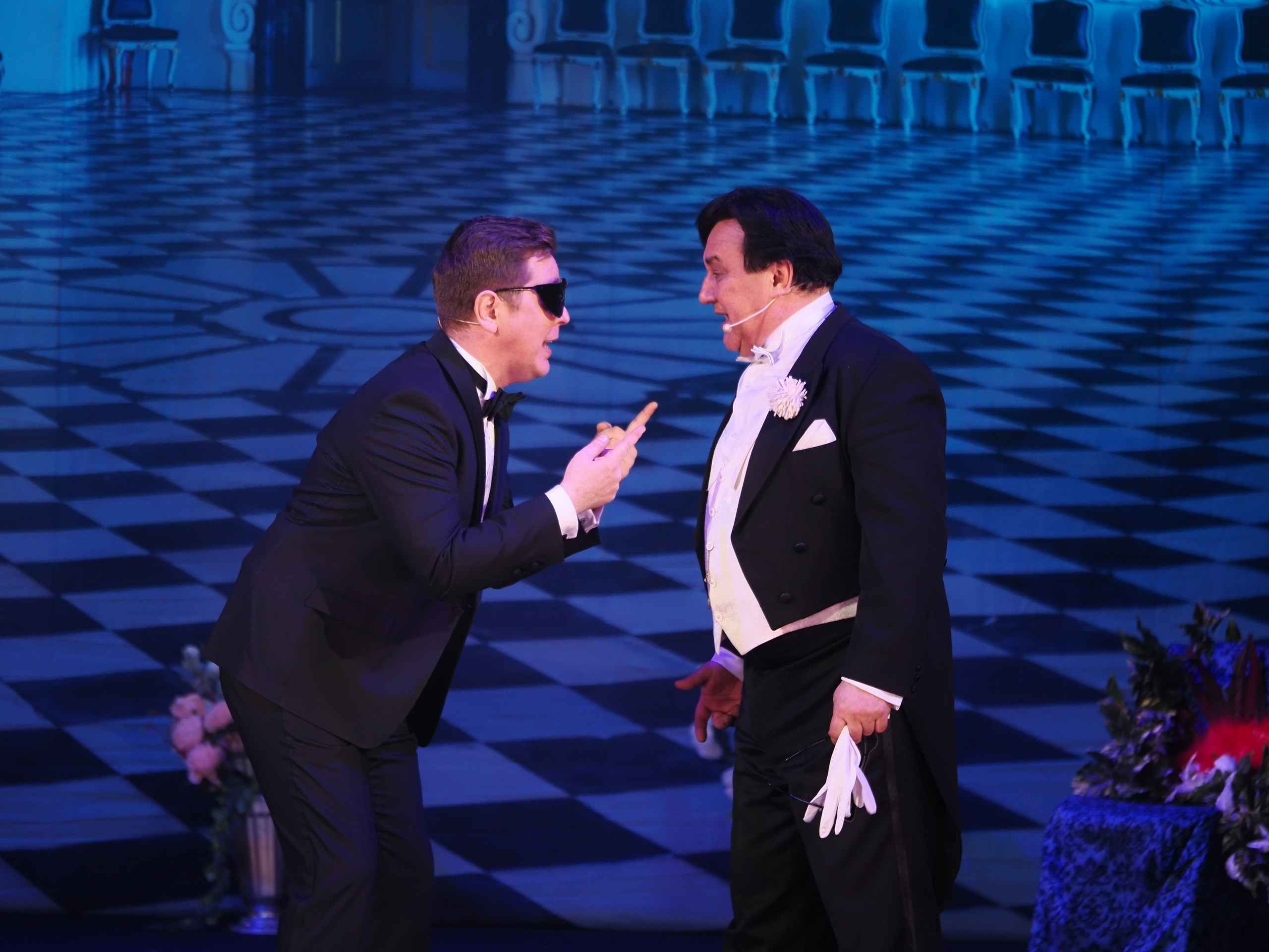 «БУФФ-ПАРАДИЗ» Летучая мышь (в Нск). Портретный и спортивный фотограф в Новосибирске и Твери Кононов Алексей