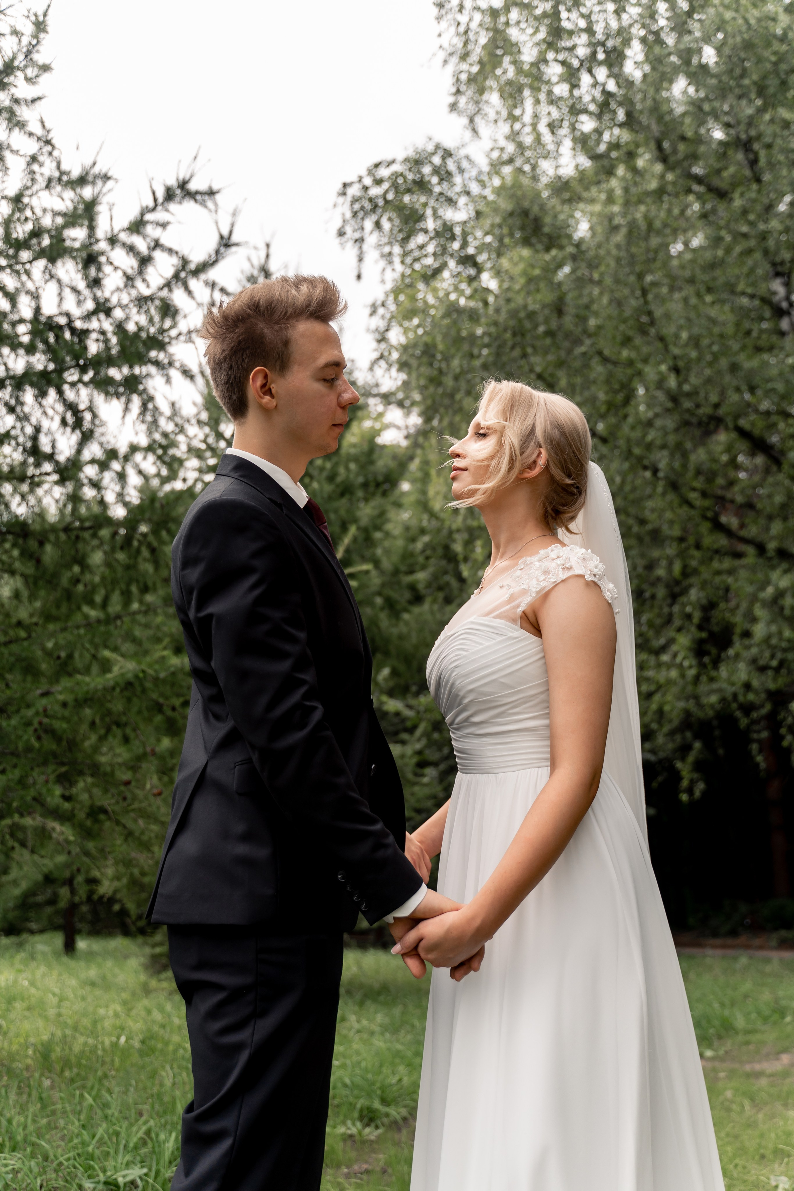 Свадебная прогулка. Бутово. Фотограф \ Видеограф на Крещение, Венчание Москва| Семейные съемки