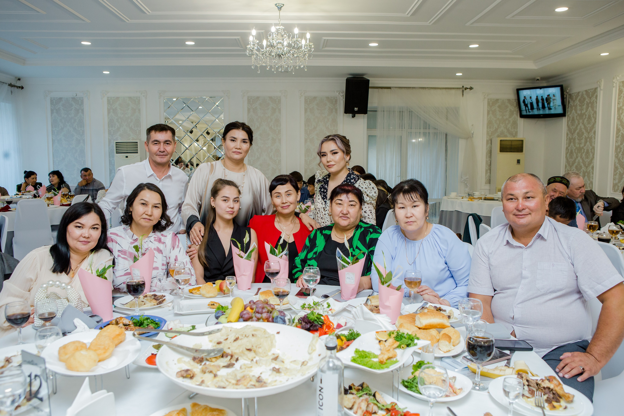 QYZ UZATU ZHADYRA. Свадебный и репортажный фотограф в Астане T.Yertay «Nomad media»