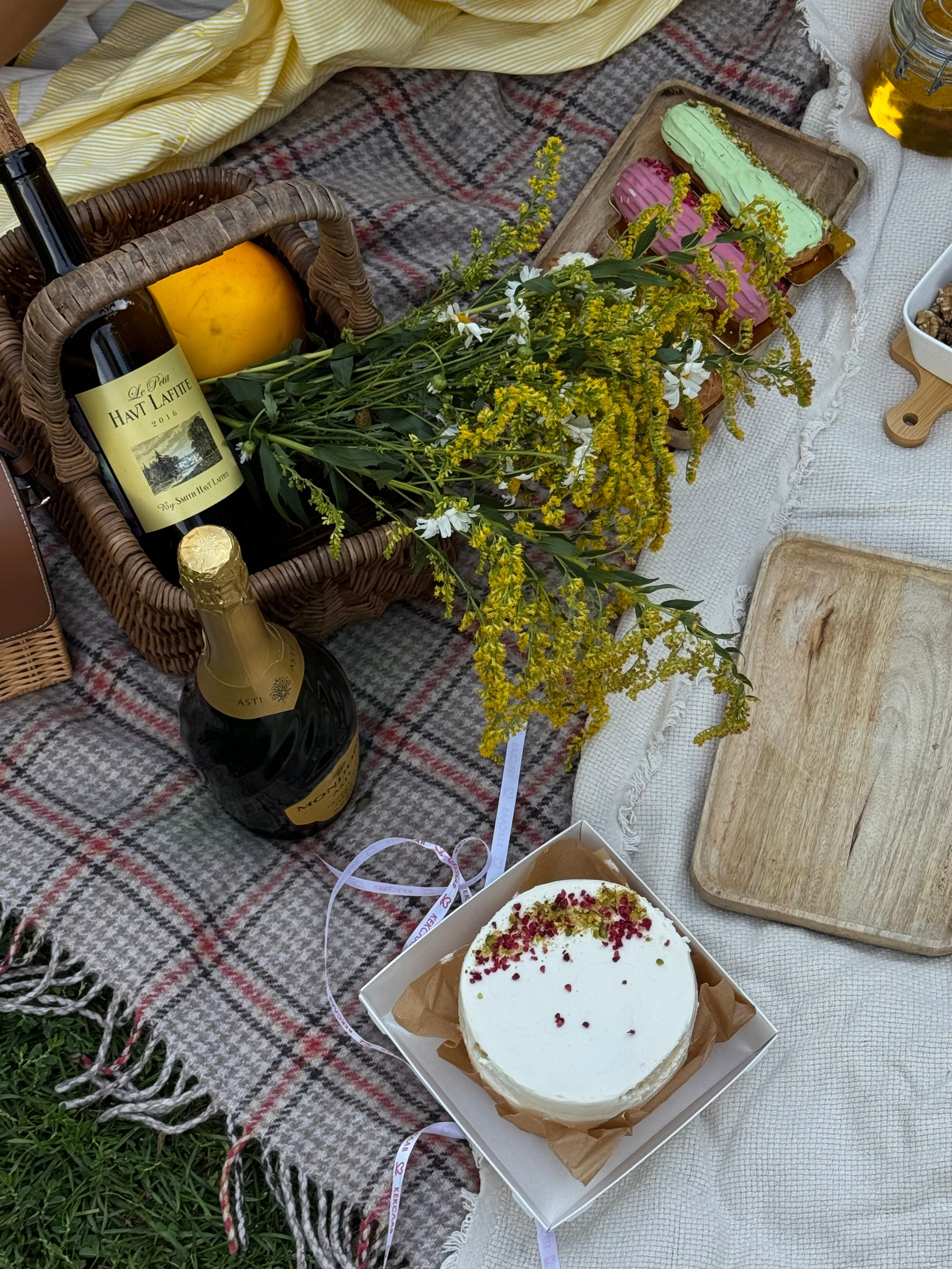 Пикник у Исаакиевского. Утонченный фотограф в Санкт-Петербурге Ксения Пелевина