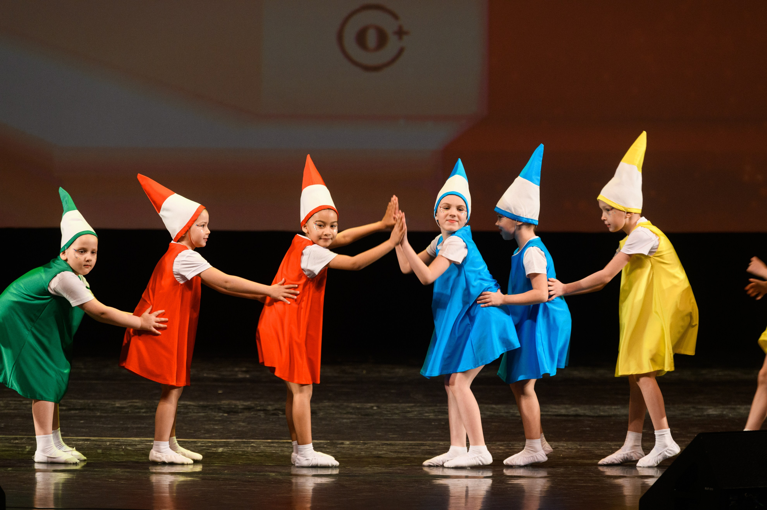 23 апреля, часть 1, БКЗ Октябрьский, г. Санкт-Петербург. Золотое яблочко