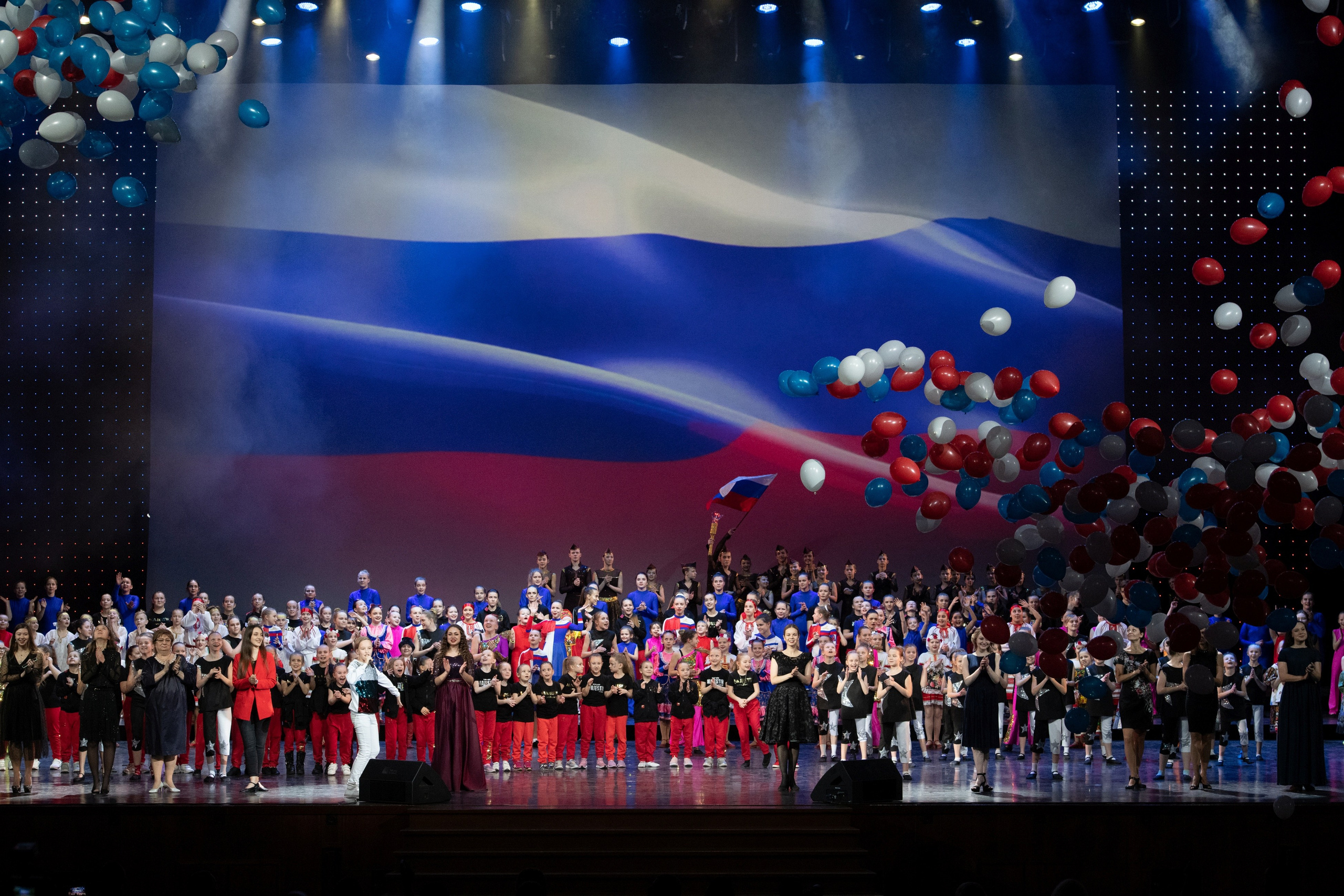 2 февраля, концерт Таланты России, Кремлевский Дворец. Золотое яблочко