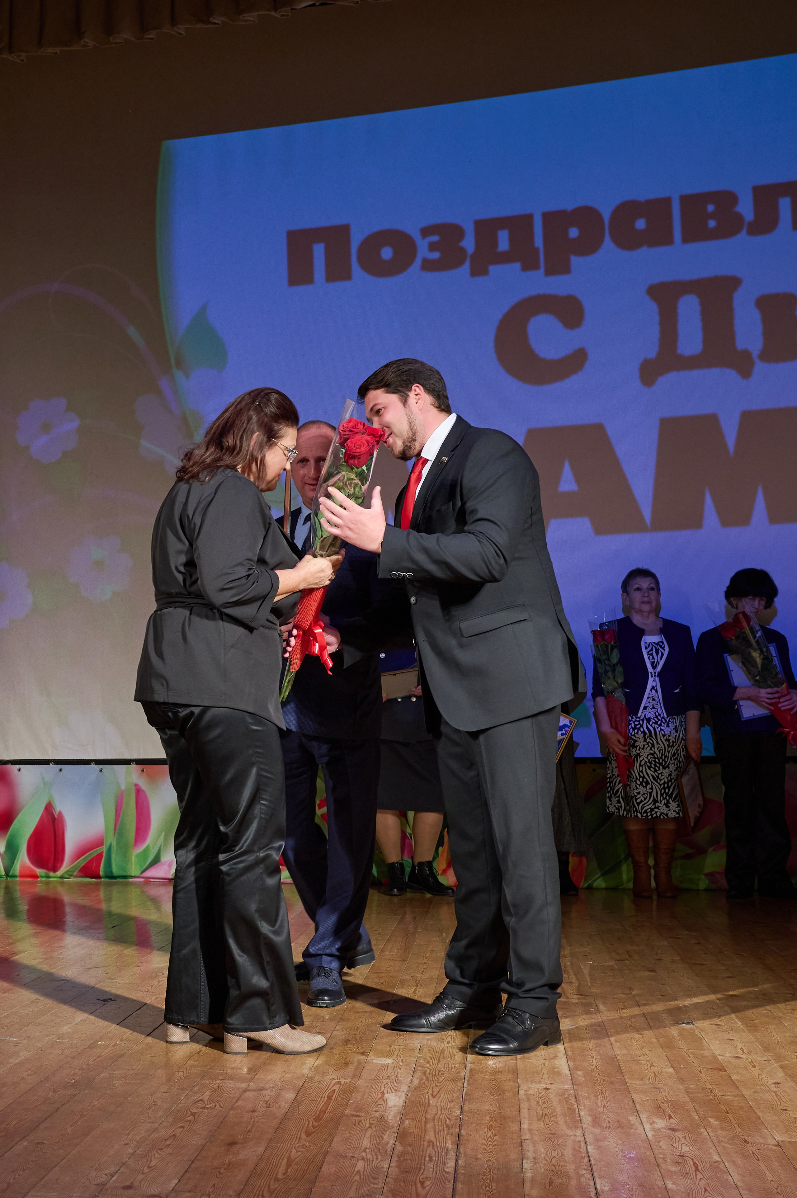 День матери. Кабардинка. Жизнь курорта Кабардинка в фотографиях