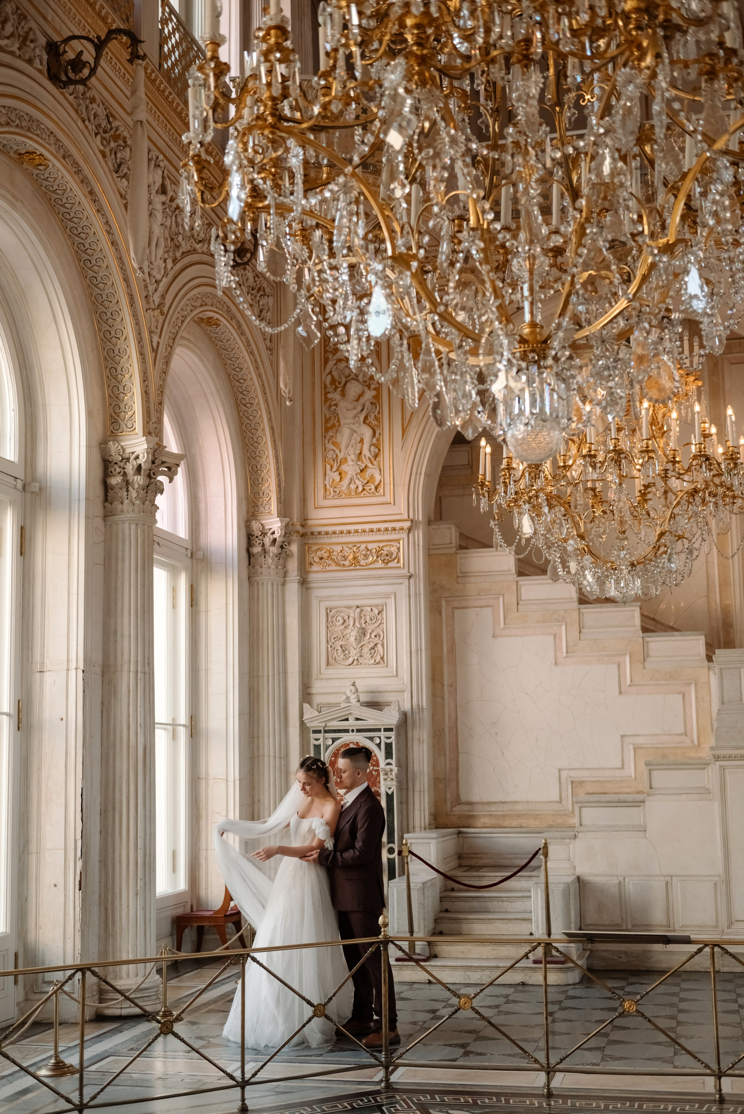 В залах лучшего музея. Свадебный и сеейный фотограф в Санкт-Петербурге Елена Худякова