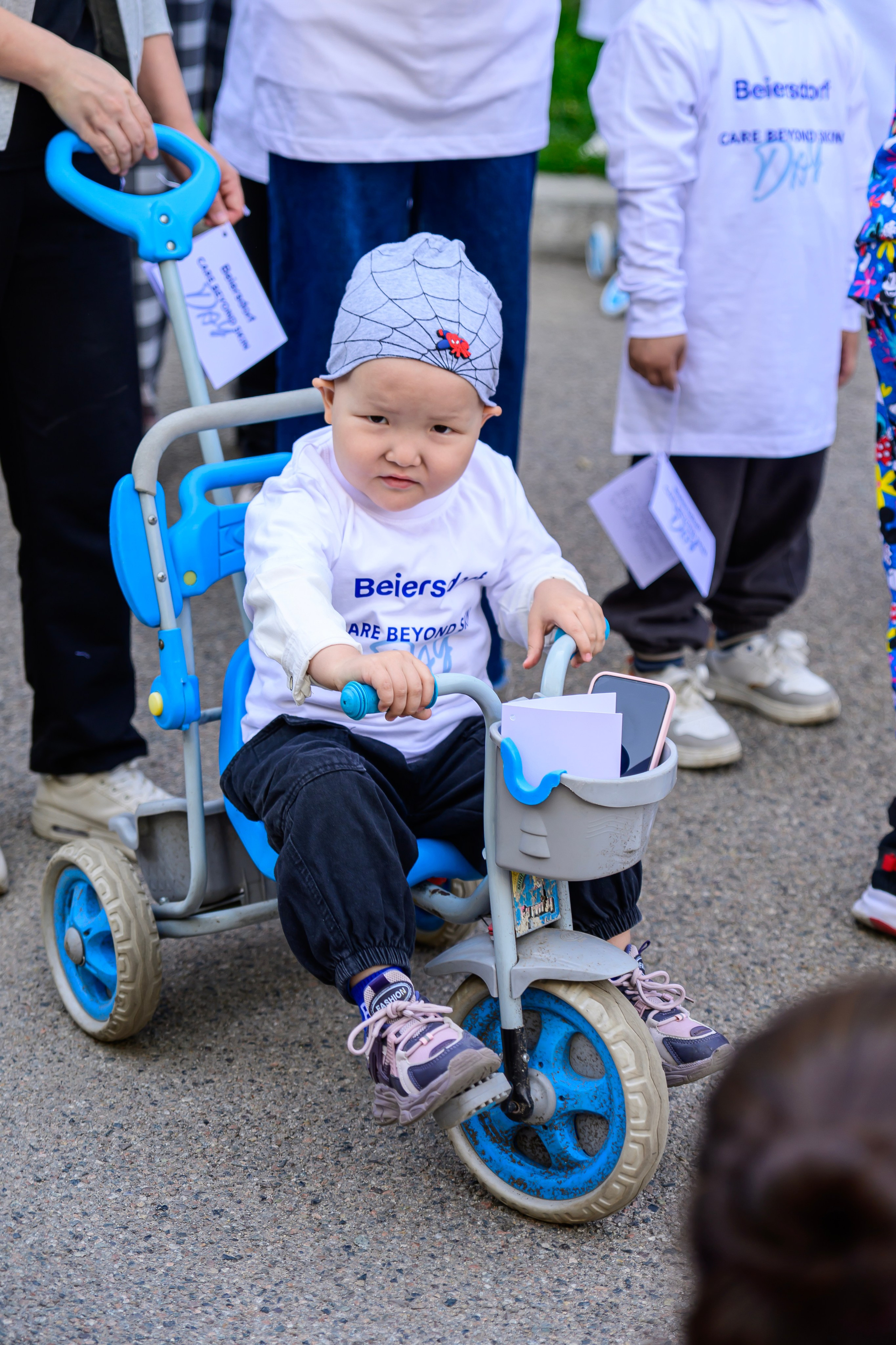 Фотосъемка мероприятия Благотворительная акция «Центре Педиатрии» Care Beyond Skin Day. Фотограф в Алматы Егор Поленов