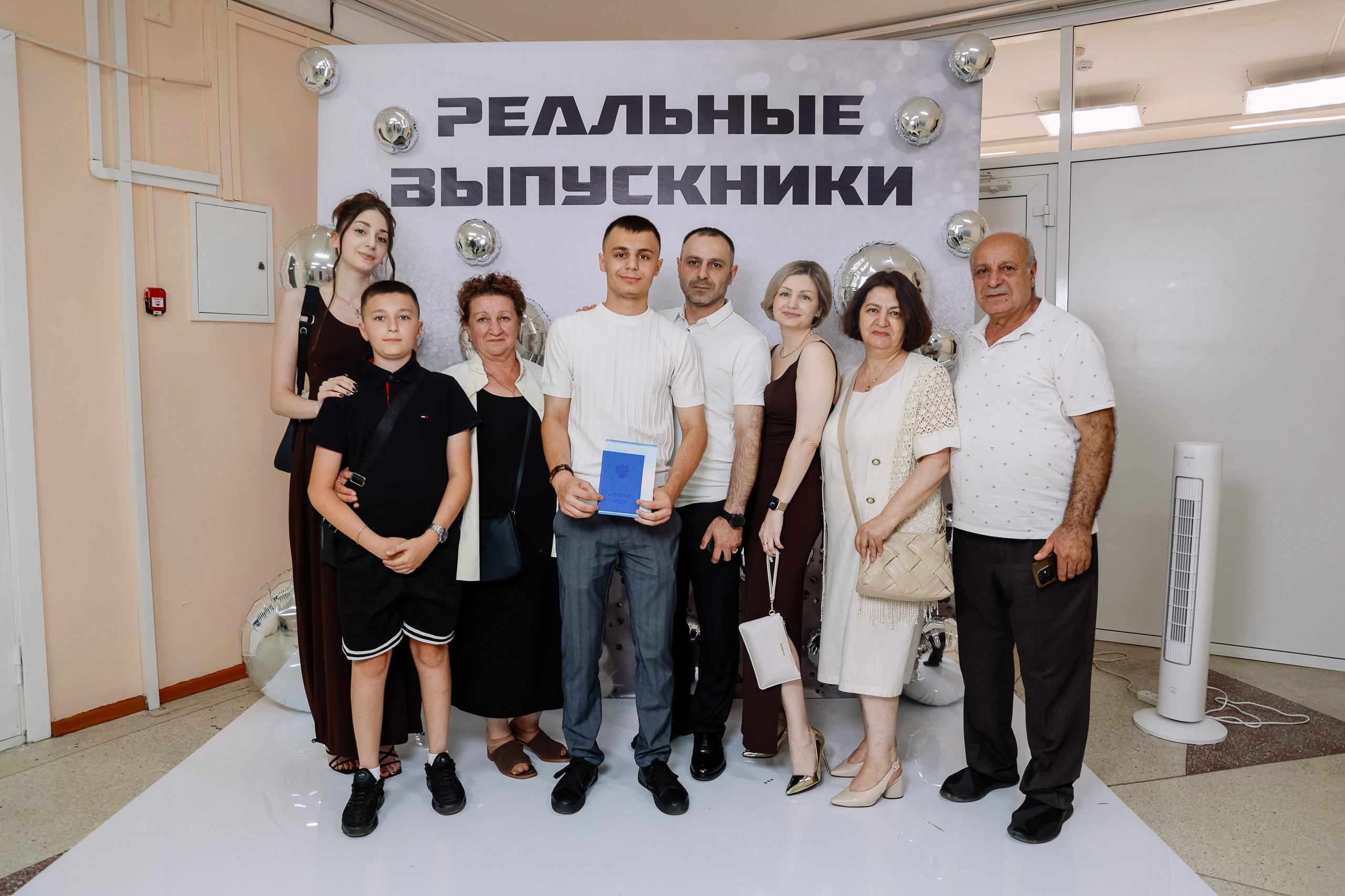 Выдача Аттестатов школа 210. Фотограф Юлия Мальцева