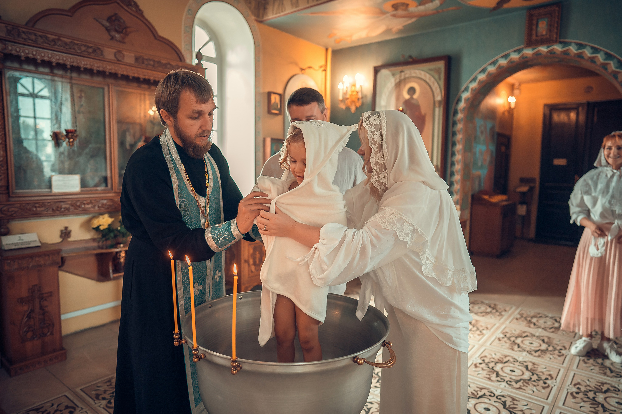 Крещение Даны. Фотограф на Крещение и Венчание в Красноярске Рамазанова Юлия