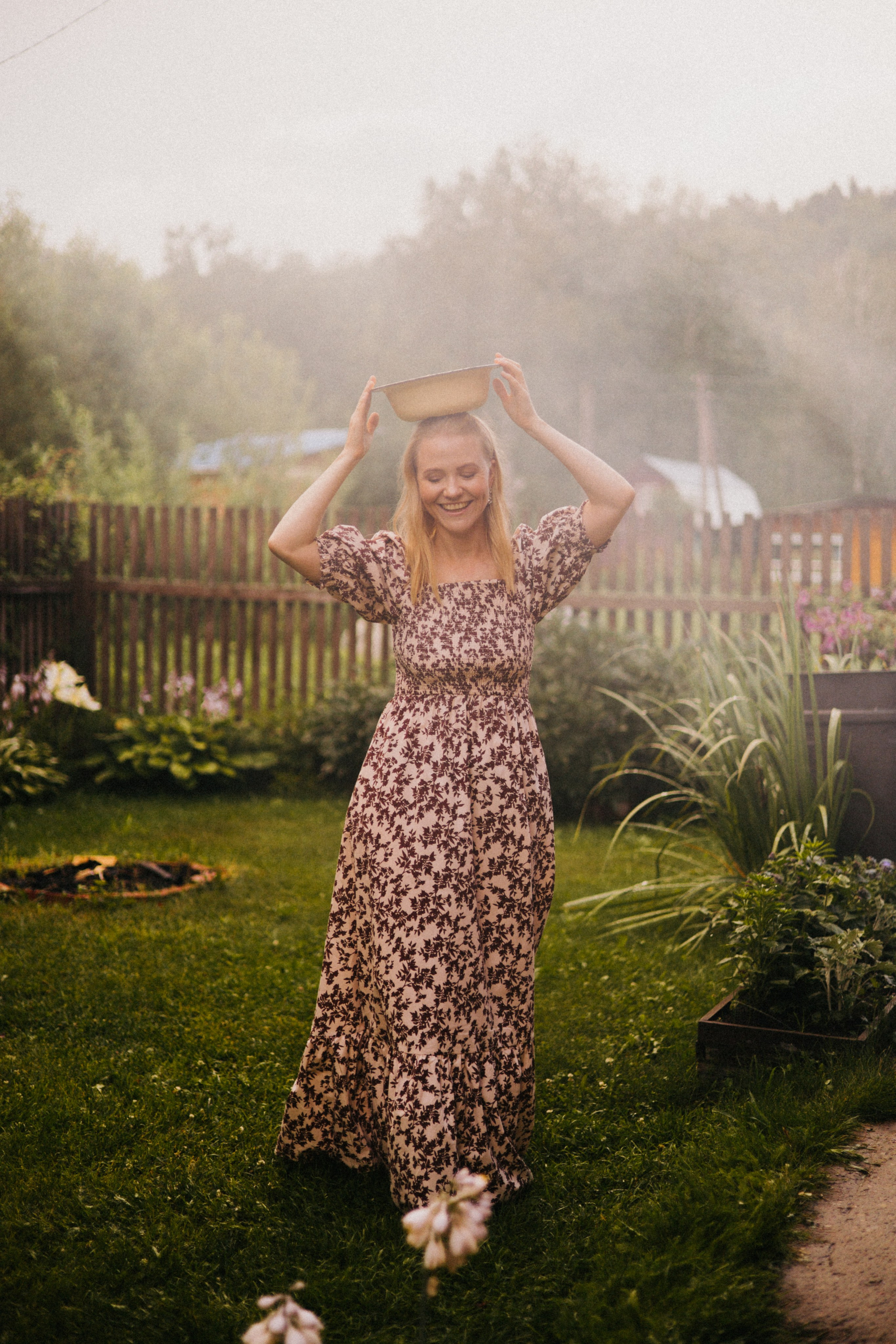 Подруги. Дача. Фотограф Настя Леонова