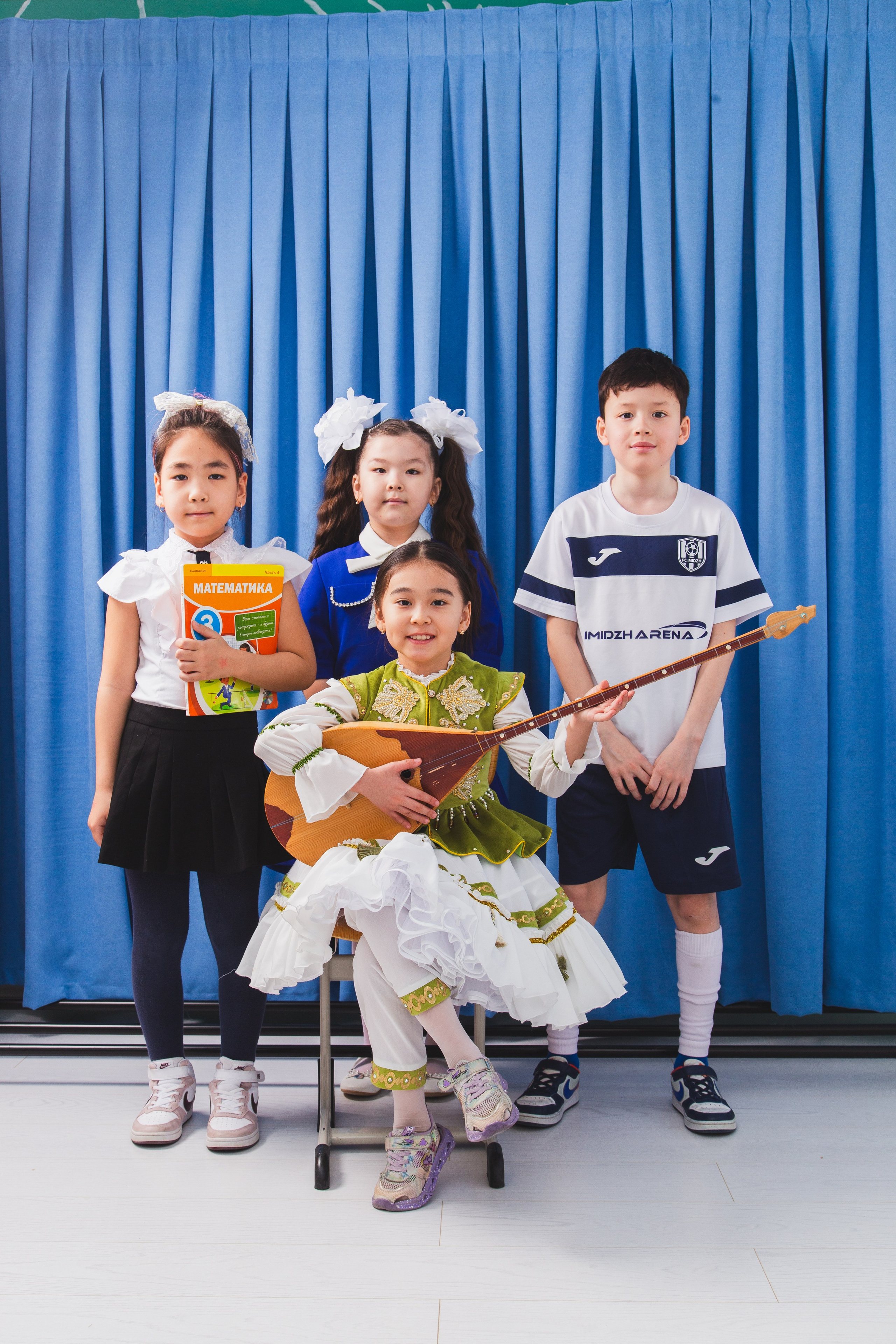 Sova School Атырау. Рекламный и портретный фотограф в Алматы — Серекпаев Танирхан