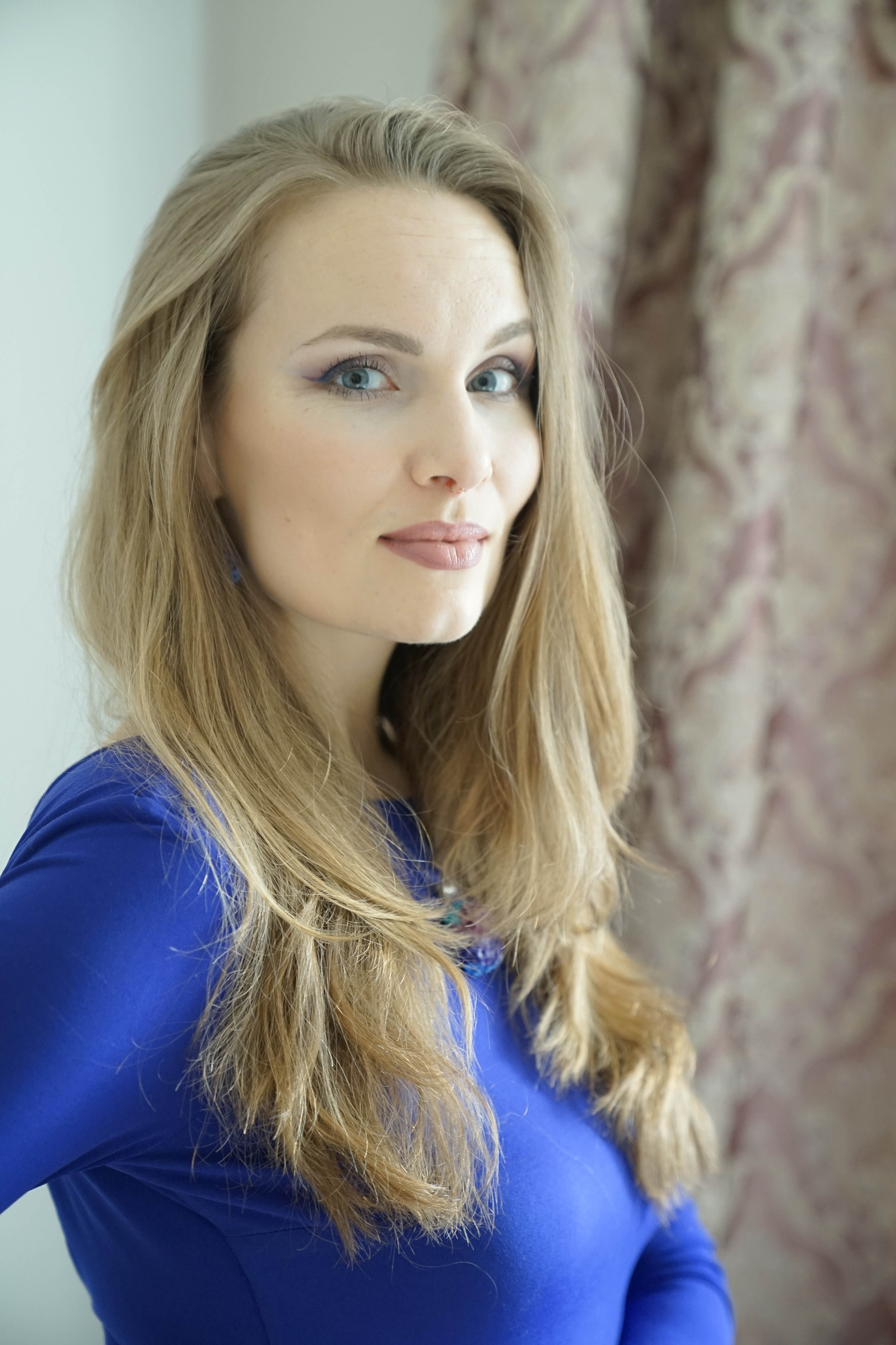 Anna. Lifestyle photographer Turku. I catch emotions in the frame