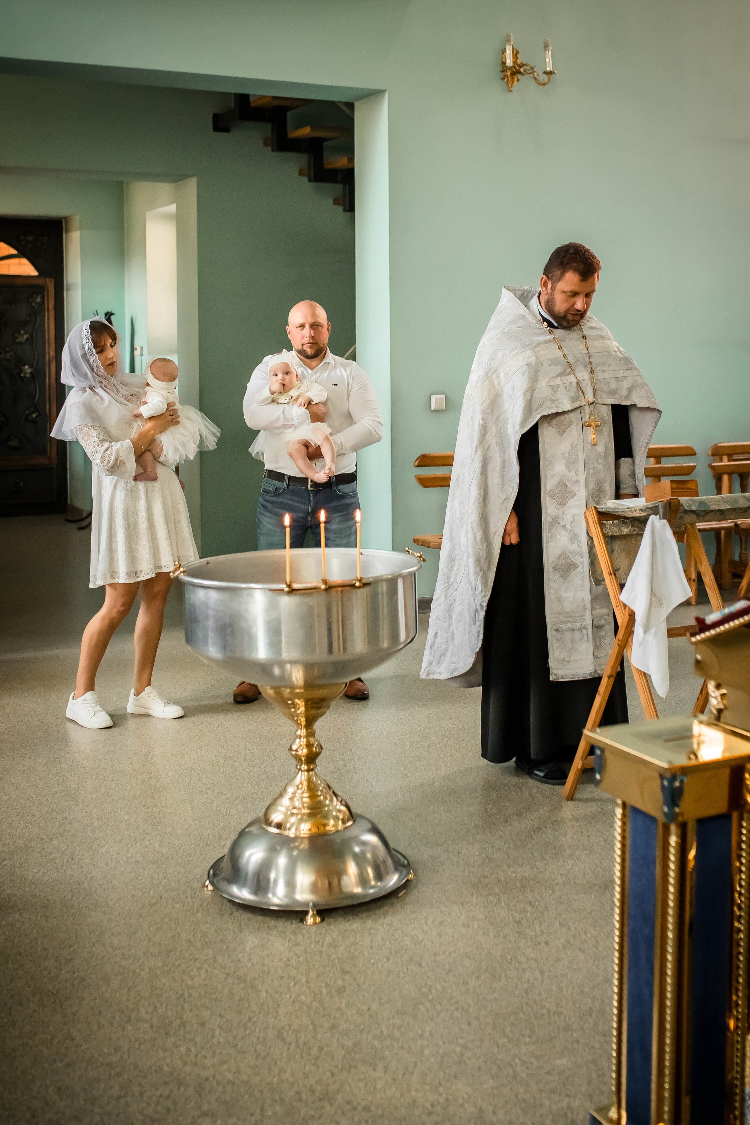 Крещение Милании и Эмилии