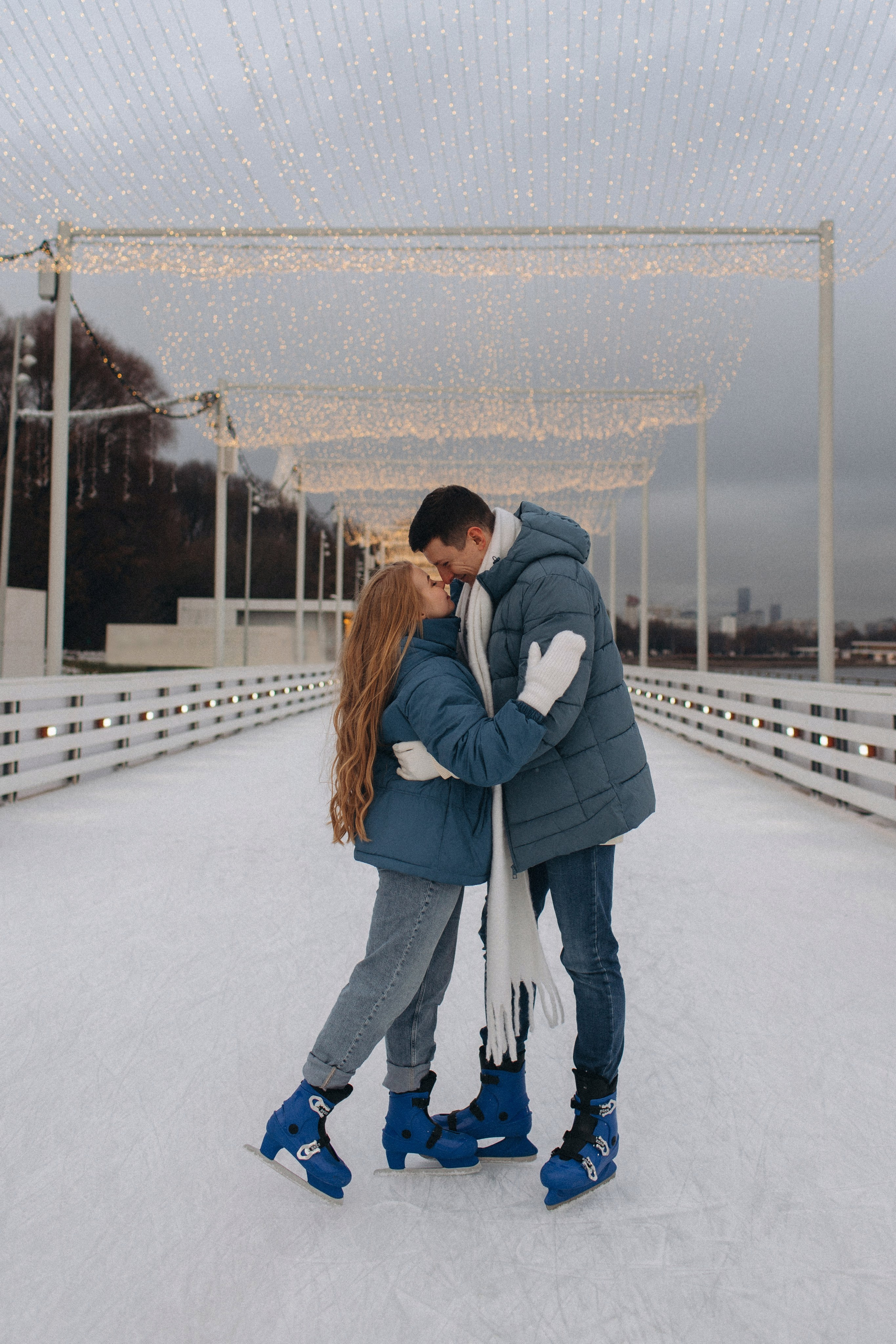 Даша & Ваня. Каток. Семейный фотограф в Москве