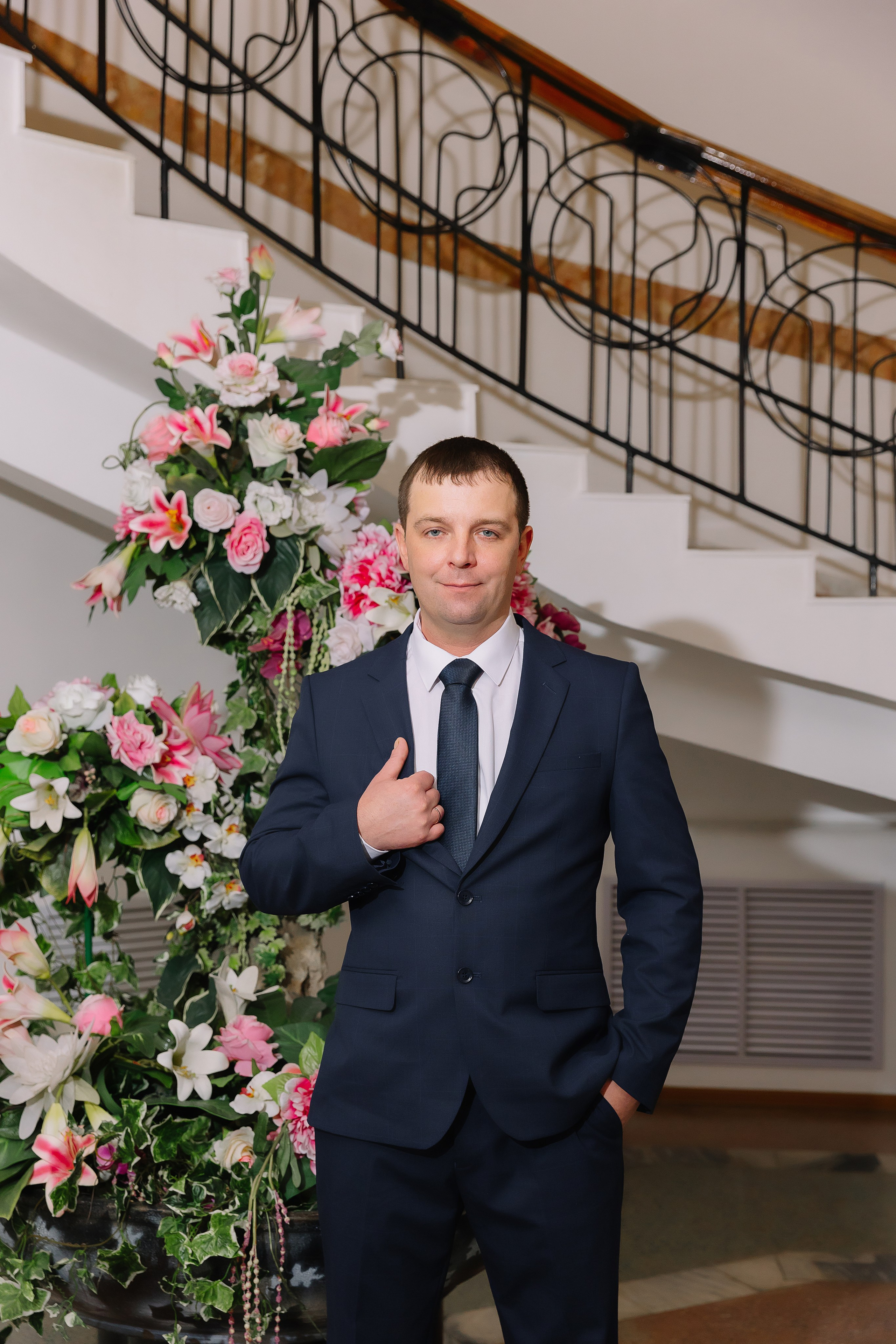 Ленинский ЗАГС Михаил & Юлия. Свадебный фотограф в Новосибирске Лидия Александровна