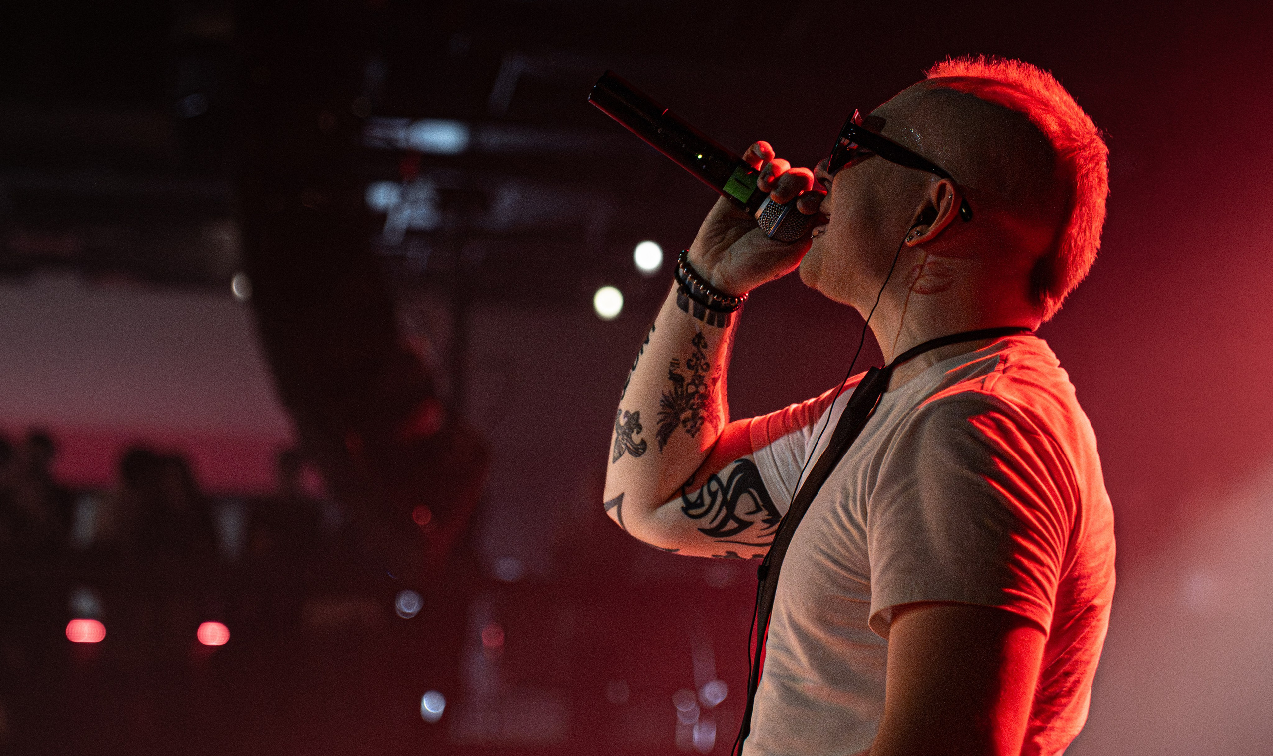 Huzzy b 29.12.2025. Коммерческий и художественный фотограф и видеограф в Москве Арсений Тургенев