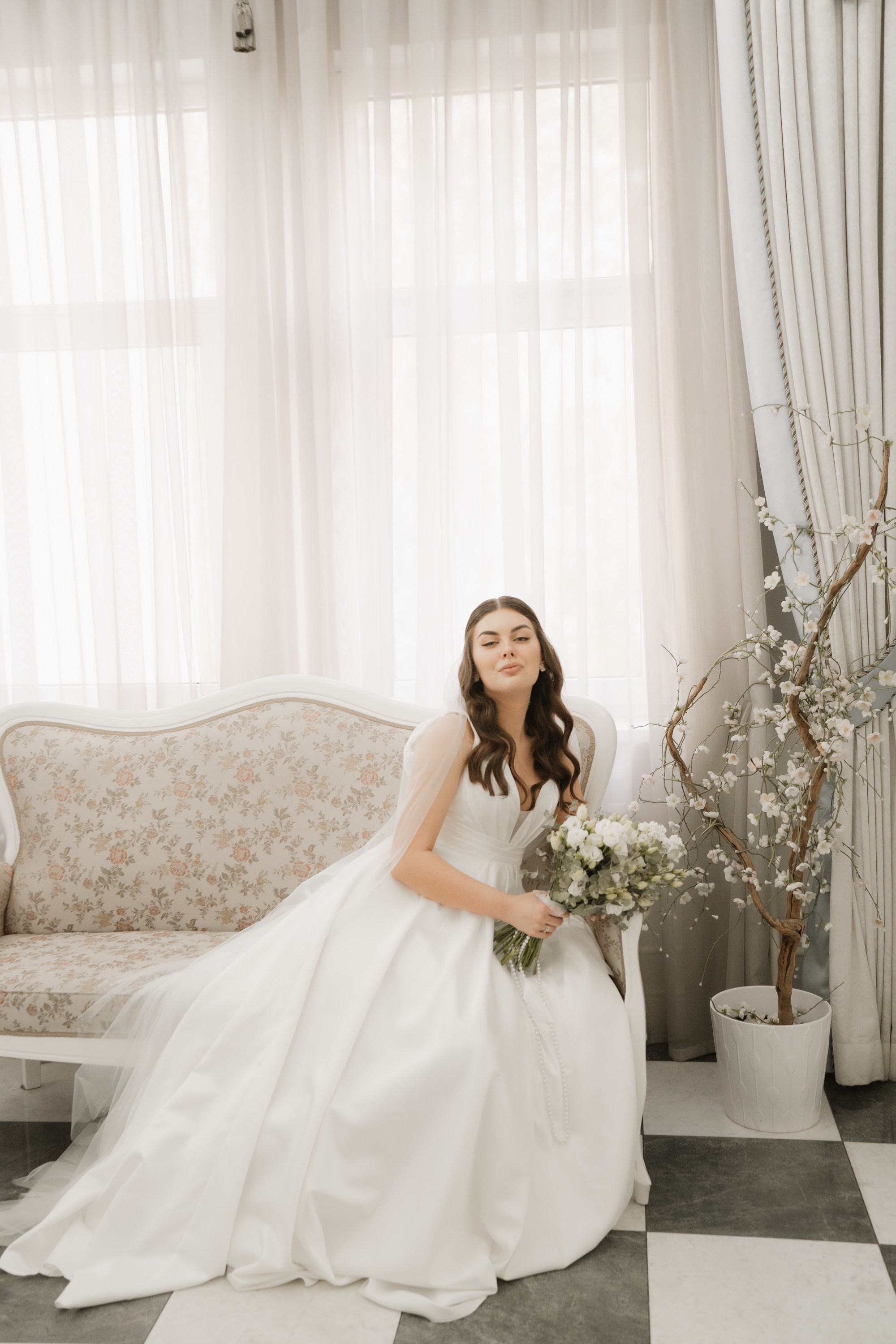 КРИСТИНА И МИХАИЛ. Женский портрет