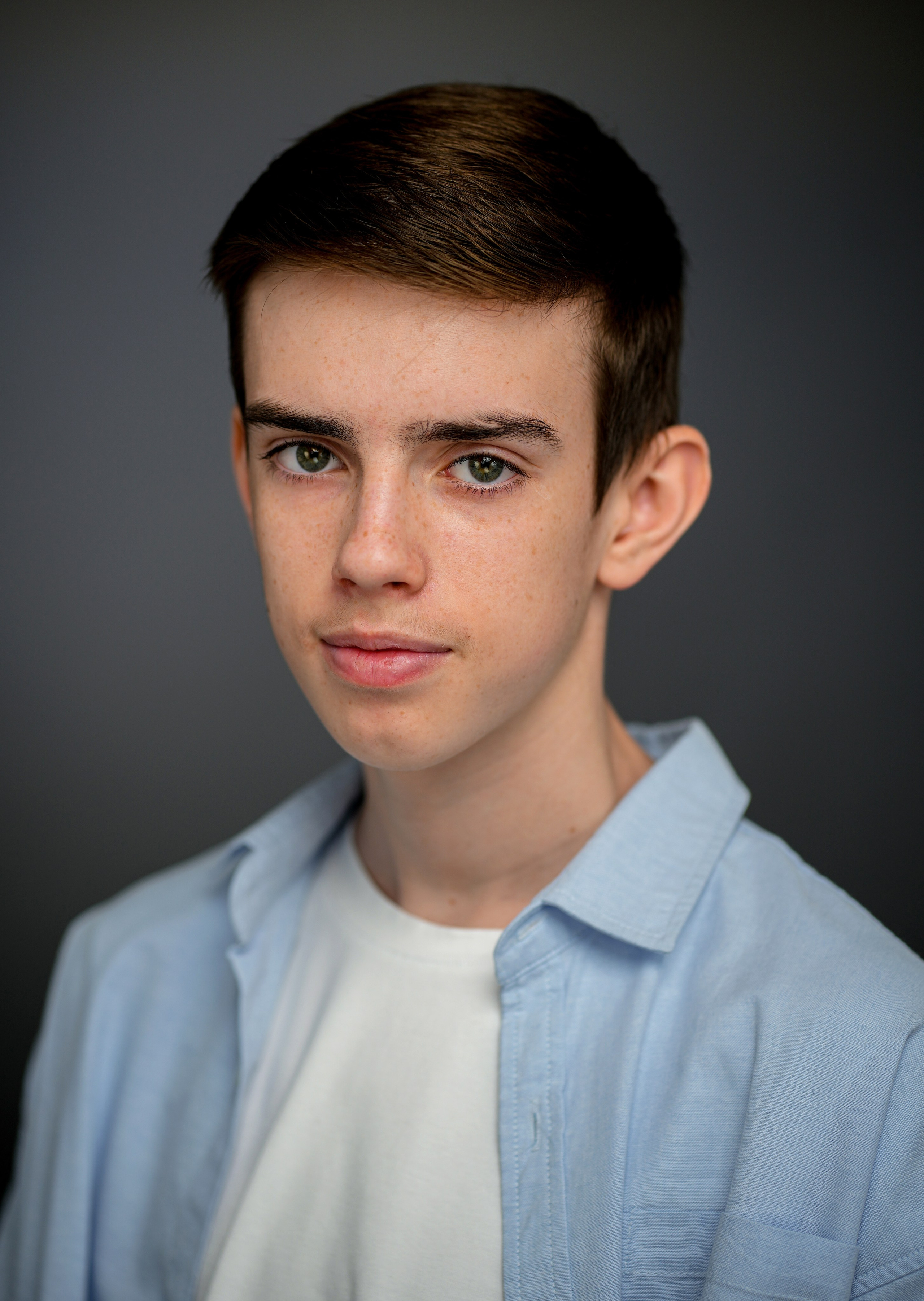 Актер Артемий Кисель. Портретная съемка в Москве, студийный фотограф Игорь Фомин