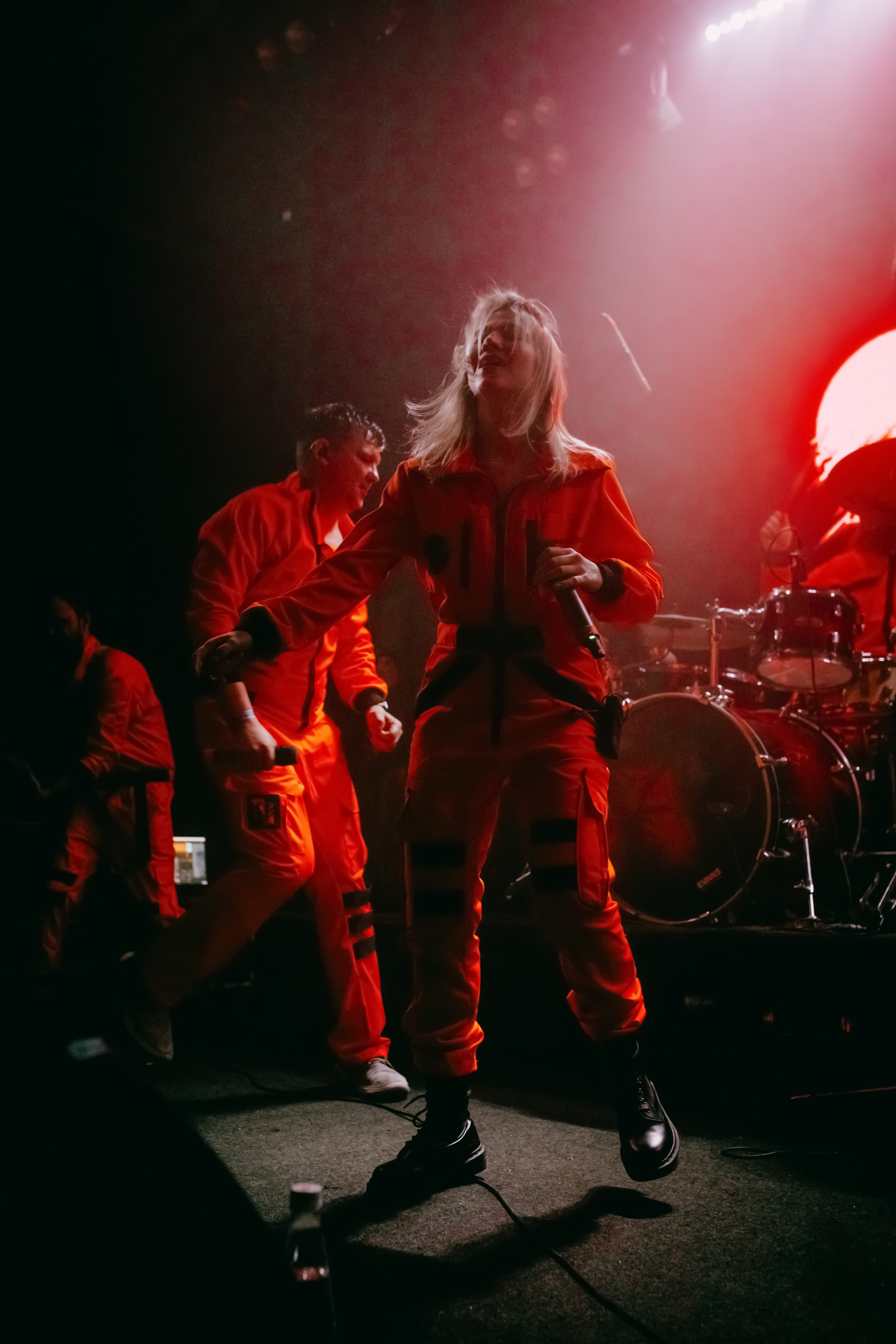 ПОСЛЕДНИЙ ПИОНЕР. Фотограф Елена Богачева (lenalena_na_na_na)