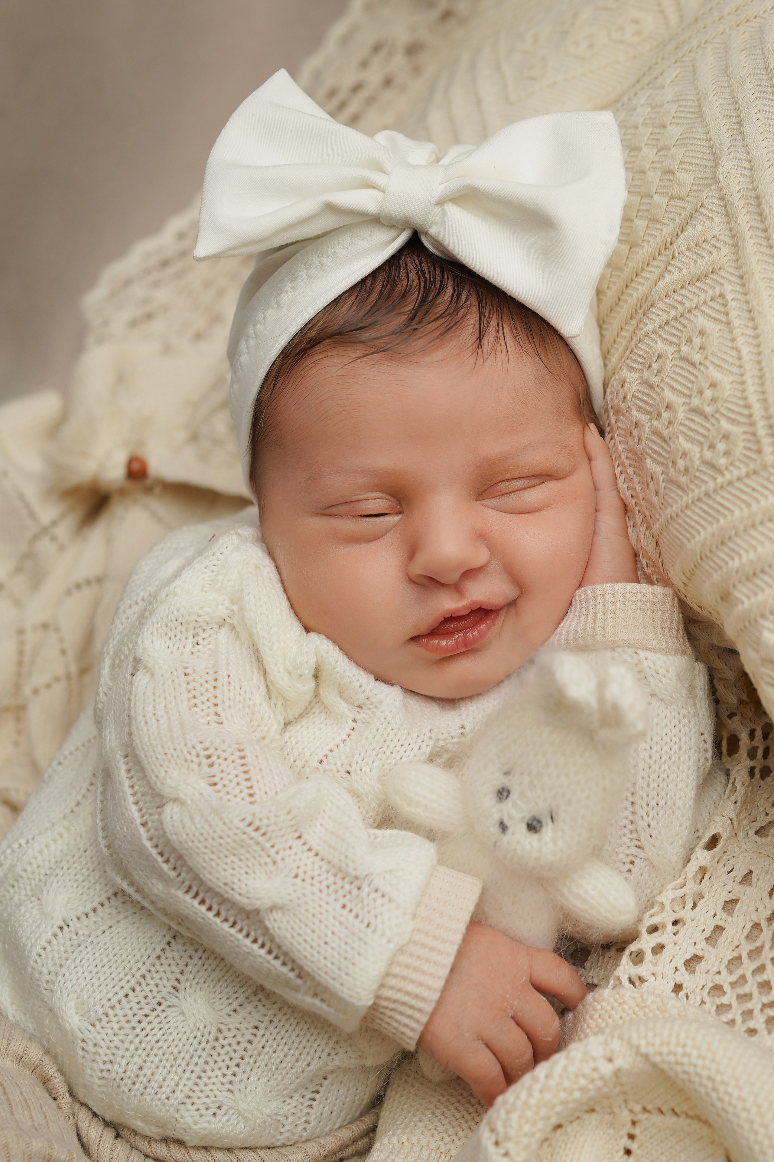 Новорождённые девочки. Детский фотограф и фотограф новорожденных в Калининград Оксана Иваний